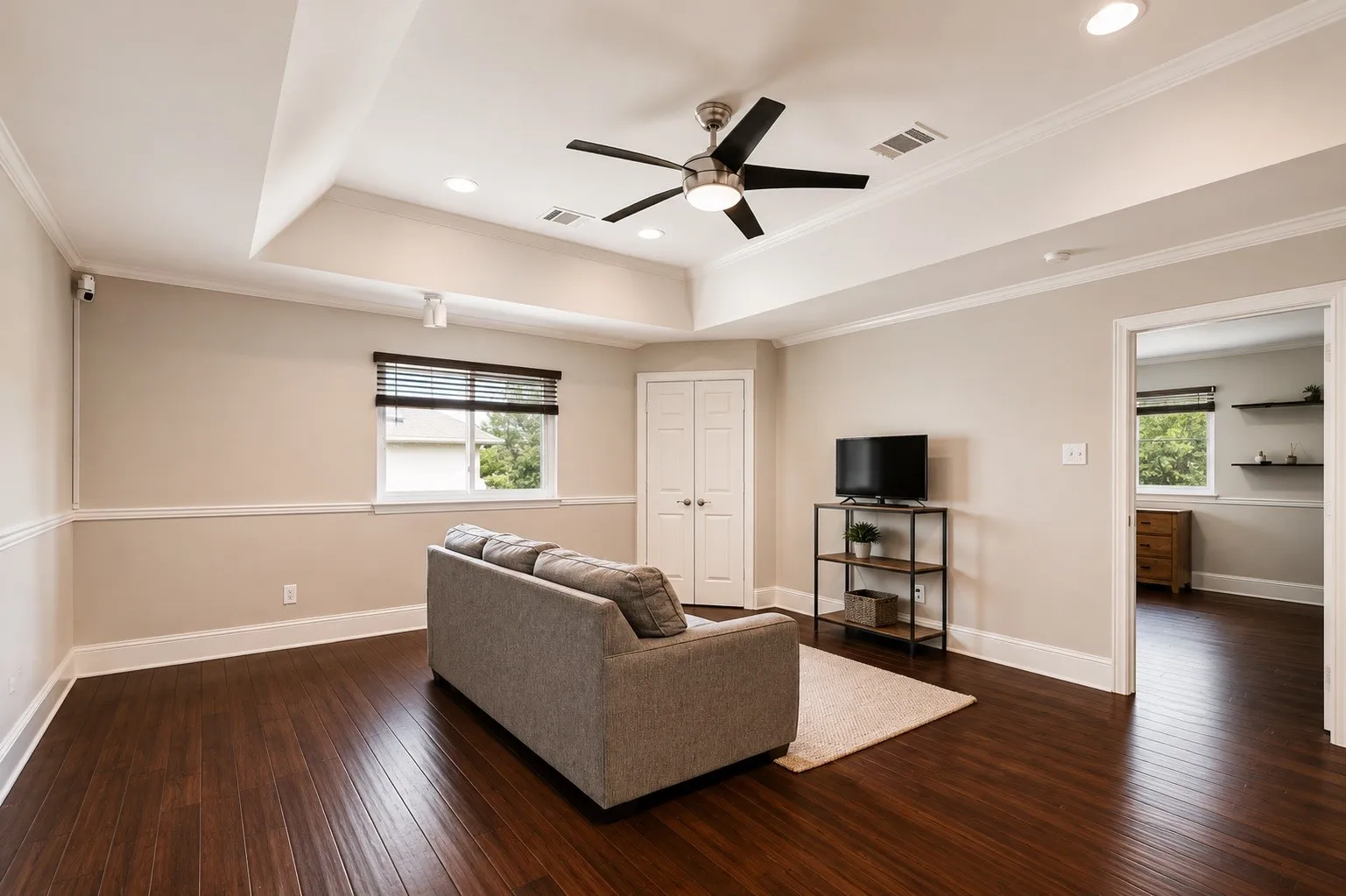 Single Family Residence For Sale in Collin County , 1720 Endicott Drive, Plano, Texas 75025, 4 Bedroom, 4 Bathroom, 2 Garage spaces, 3,463 Sqft, built in 1991, mls#21337955, Real Estate Agent in Plano, Homes For Sale in Collin county, Homes For Sale in Plano, Realtor in Plano Texas, Real Estate Brokerage Independent Realty Texas, Luminita Cordes Realtor