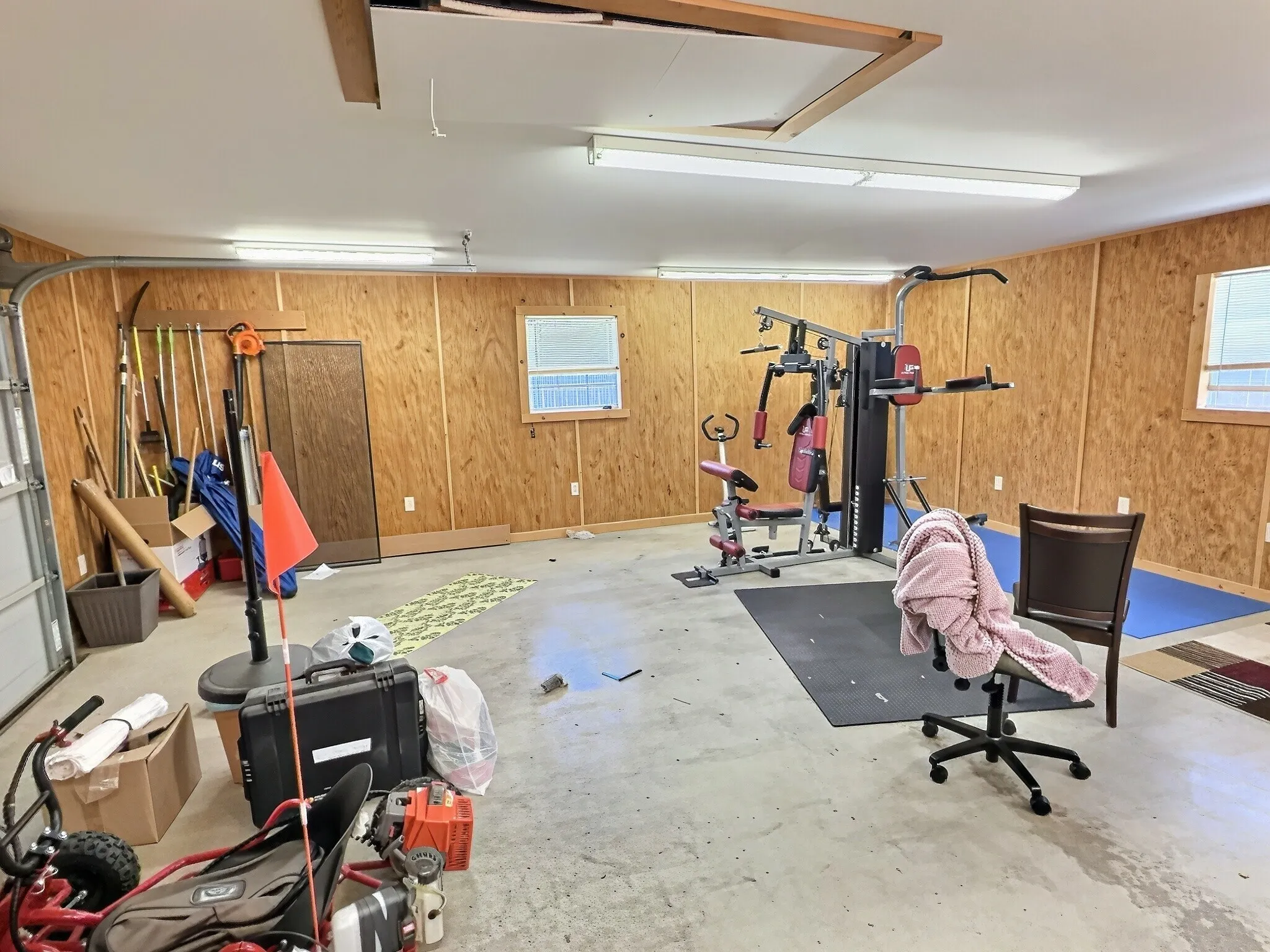 Detached shop or workout room