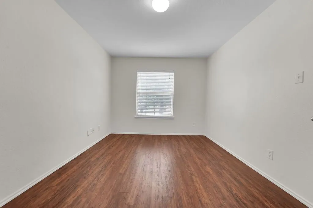 Single Family Residence For Sale in Denton County , 1913 Grand Fir Drive, Little Elm, Texas 75068, 4 Bedroom, 2 Bathroom, 2 Garage spaces, 2,048 Sqft, built in 2004, mls#21353315, Real Estate Agent in Little Elm, Homes For Sale in Denton county, Homes For Sale in Little Elm, Realtor in Little Elm Texas, Real Estate Brokerage Independent Realty Texas, Luminita Cordes Realtor