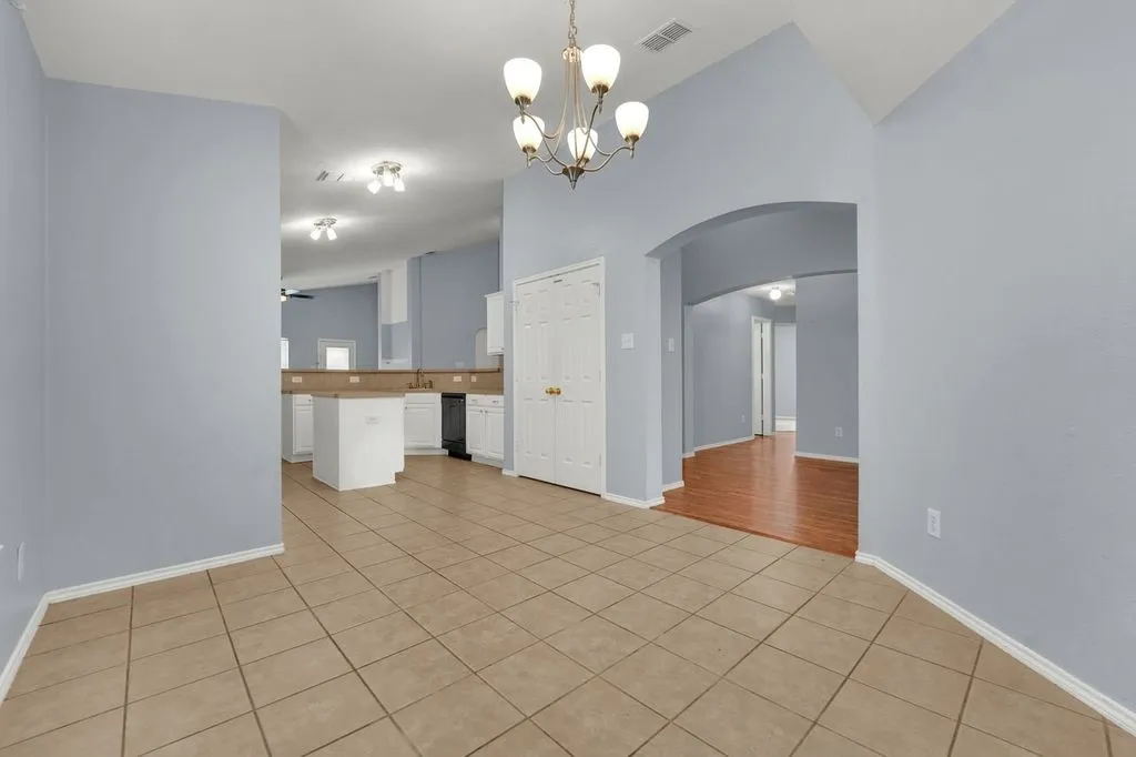 Single Family Residence For Sale in Denton County , 1913 Grand Fir Drive, Little Elm, Texas 75068, 4 Bedroom, 2 Bathroom, 2 Garage spaces, 2,048 Sqft, built in 2004, mls#21353315, Real Estate Agent in Little Elm, Homes For Sale in Denton county, Homes For Sale in Little Elm, Realtor in Little Elm Texas, Real Estate Brokerage Independent Realty Texas, Luminita Cordes Realtor