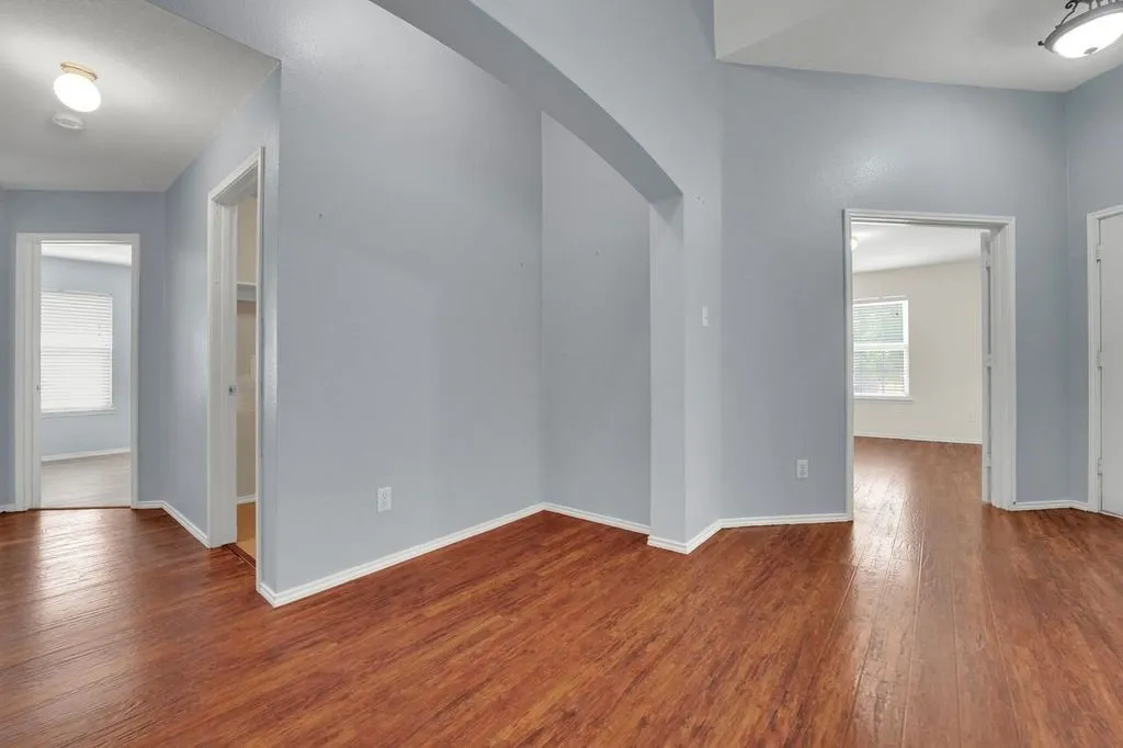 Single Family Residence For Sale in Denton County , 1913 Grand Fir Drive, Little Elm, Texas 75068, 4 Bedroom, 2 Bathroom, 2 Garage spaces, 2,048 Sqft, built in 2004, mls#21353315, Real Estate Agent in Little Elm, Homes For Sale in Denton county, Homes For Sale in Little Elm, Realtor in Little Elm Texas, Real Estate Brokerage Independent Realty Texas, Luminita Cordes Realtor
