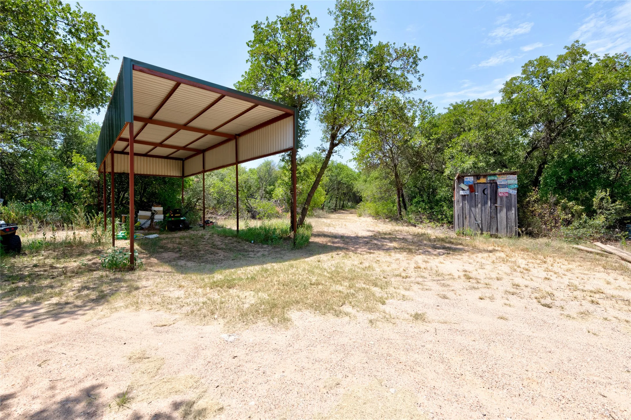 Farm For Sale in Jones County , 9684 FM3326, Hawley, Texas 79525, 3 Bedroom, 2 Bathroom, Garage spaces, 1,958 Sqft, built in 2000, mls#21352799, Real Estate Agent in Hawley, Homes For Sale in Jones county, Homes For Sale in Hawley, Realtor in Hawley Texas, Real Estate Brokerage Independent Realty Texas, Luminita Cordes Realtor