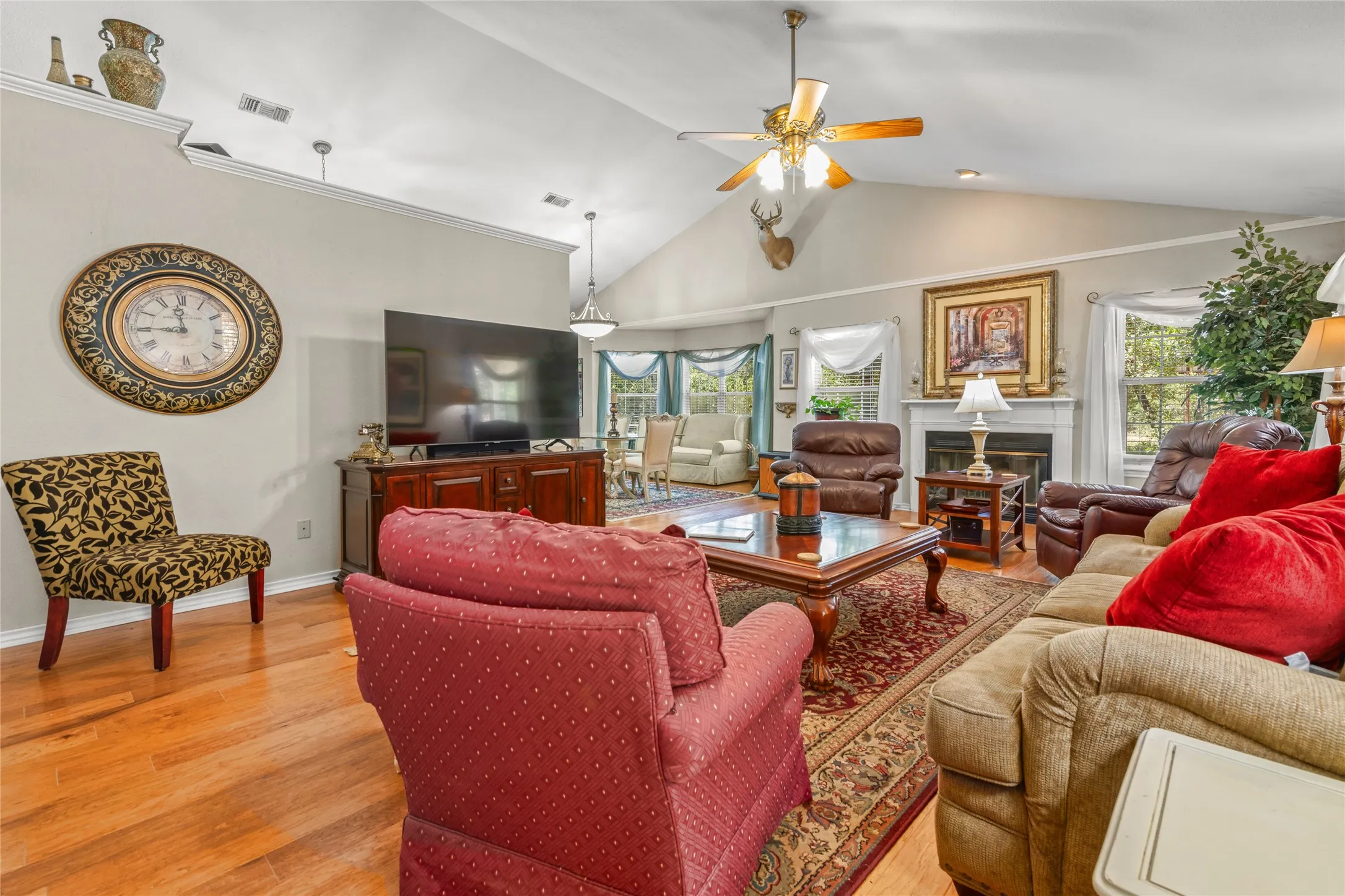 Farm For Sale in Jones County , 9684 FM3326, Hawley, Texas 79525, 3 Bedroom, 2 Bathroom, Garage spaces, 1,958 Sqft, built in 2000, mls#21352799, Real Estate Agent in Hawley, Homes For Sale in Jones county, Homes For Sale in Hawley, Realtor in Hawley Texas, Real Estate Brokerage Independent Realty Texas, Luminita Cordes Realtor
