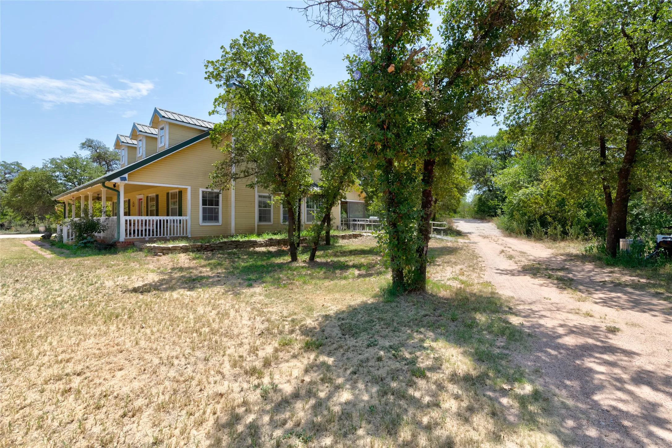 Farm For Sale in Jones County , 9684 FM3326, Hawley, Texas 79525, 3 Bedroom, 2 Bathroom, Garage spaces, 1,958 Sqft, built in 2000, mls#21352799, Real Estate Agent in Hawley, Homes For Sale in Jones county, Homes For Sale in Hawley, Realtor in Hawley Texas, Real Estate Brokerage Independent Realty Texas, Luminita Cordes Realtor