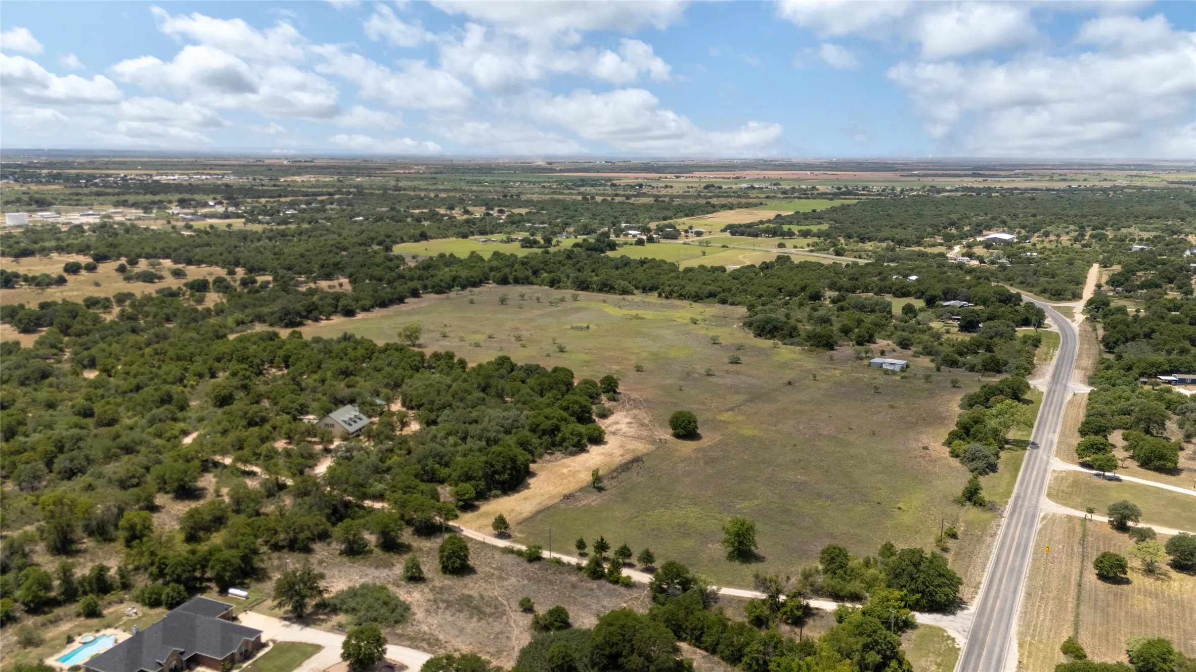 Farm For Sale in Jones County , 9684 FM3326, Hawley, Texas 79525, 3 Bedroom, 2 Bathroom, Garage spaces, 1,958 Sqft, built in 2000, mls#21352799, Real Estate Agent in Hawley, Homes For Sale in Jones county, Homes For Sale in Hawley, Realtor in Hawley Texas, Real Estate Brokerage Independent Realty Texas, Luminita Cordes Realtor