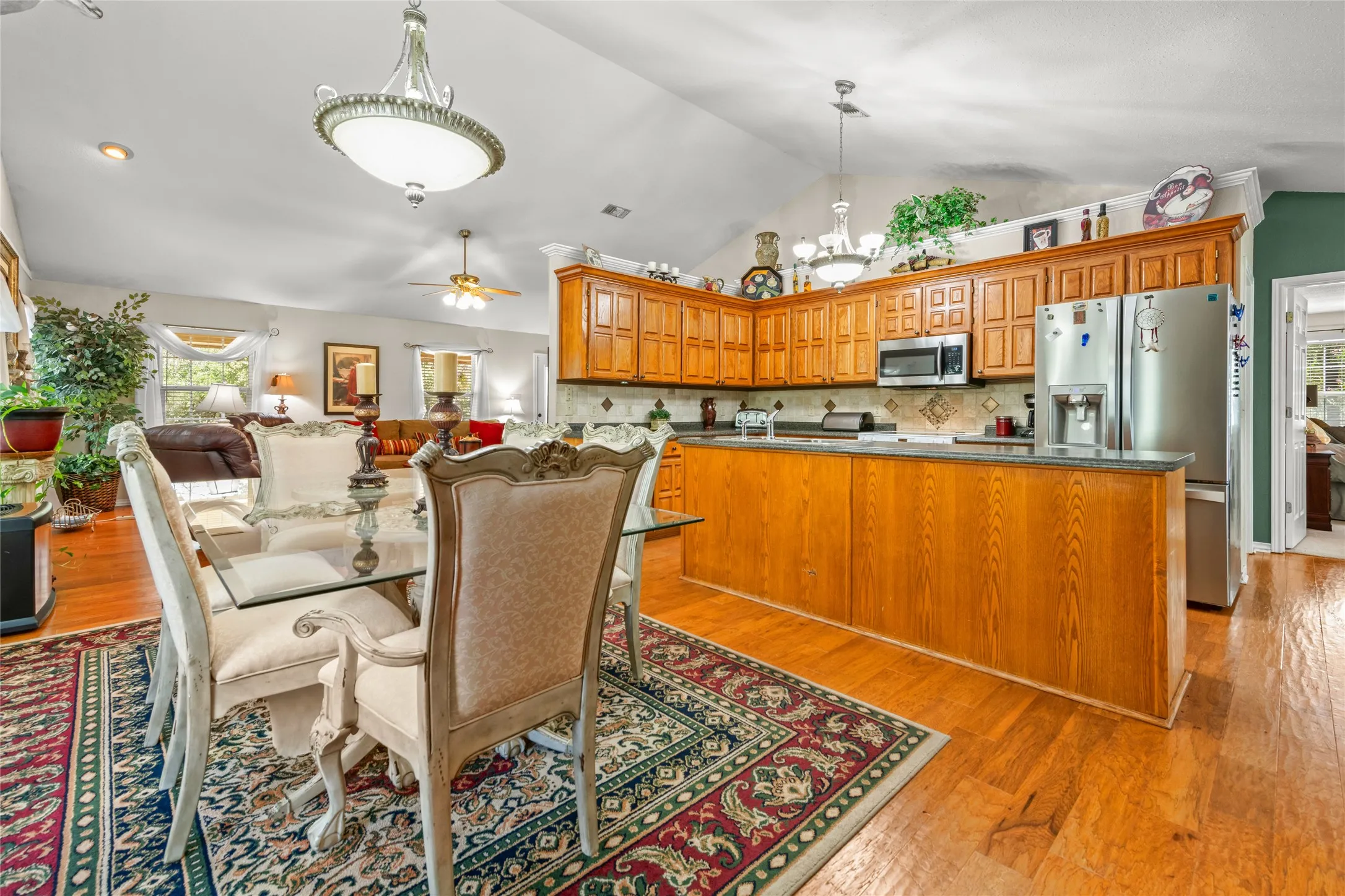 Farm For Sale in Jones County , 9684 FM3326, Hawley, Texas 79525, 3 Bedroom, 2 Bathroom, Garage spaces, 1,958 Sqft, built in 2000, mls#21352799, Real Estate Agent in Hawley, Homes For Sale in Jones county, Homes For Sale in Hawley, Realtor in Hawley Texas, Real Estate Brokerage Independent Realty Texas, Luminita Cordes Realtor