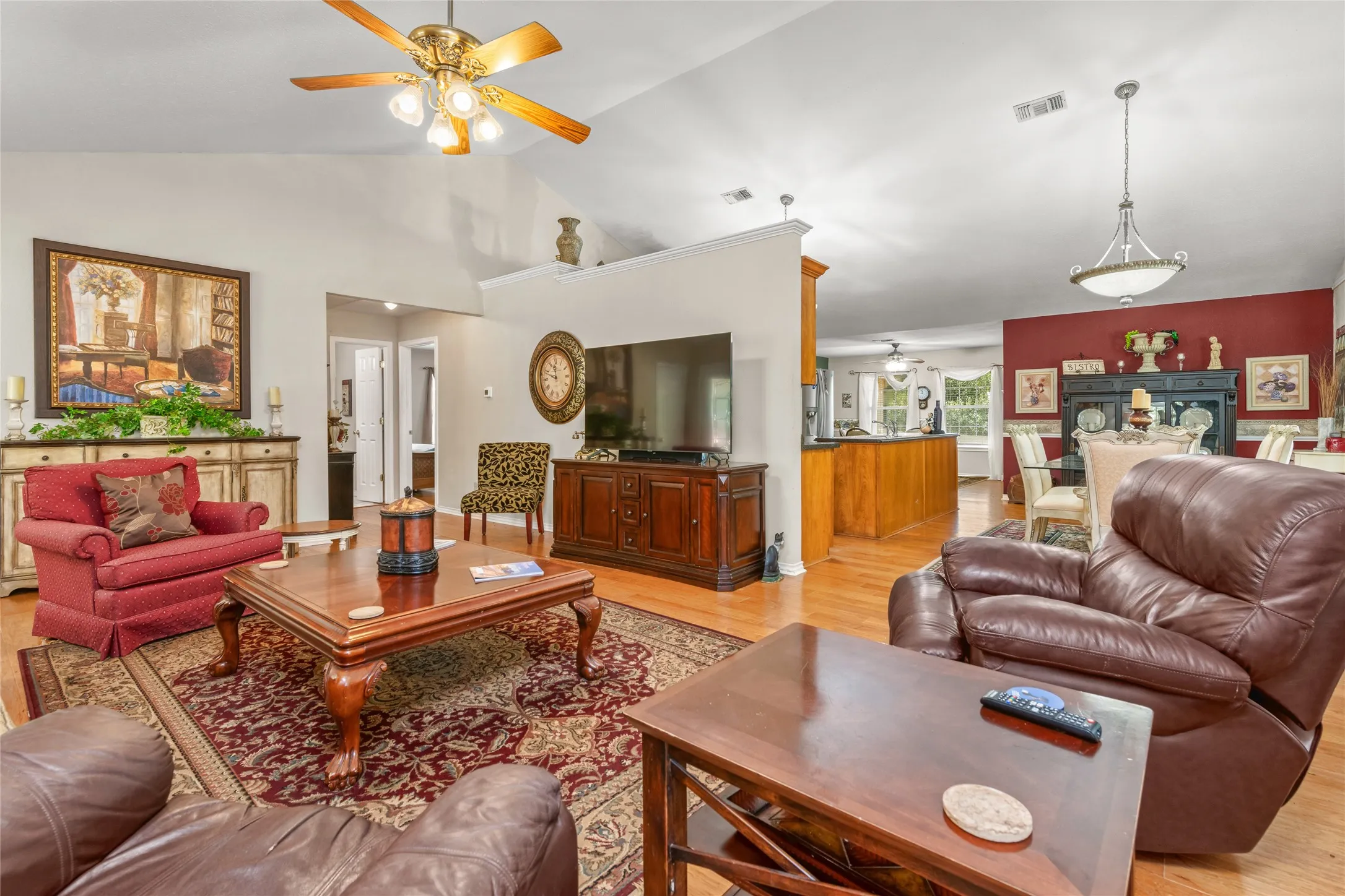 Farm For Sale in Jones County , 9684 FM3326, Hawley, Texas 79525, 3 Bedroom, 2 Bathroom, Garage spaces, 1,958 Sqft, built in 2000, mls#21352799, Real Estate Agent in Hawley, Homes For Sale in Jones county, Homes For Sale in Hawley, Realtor in Hawley Texas, Real Estate Brokerage Independent Realty Texas, Luminita Cordes Realtor