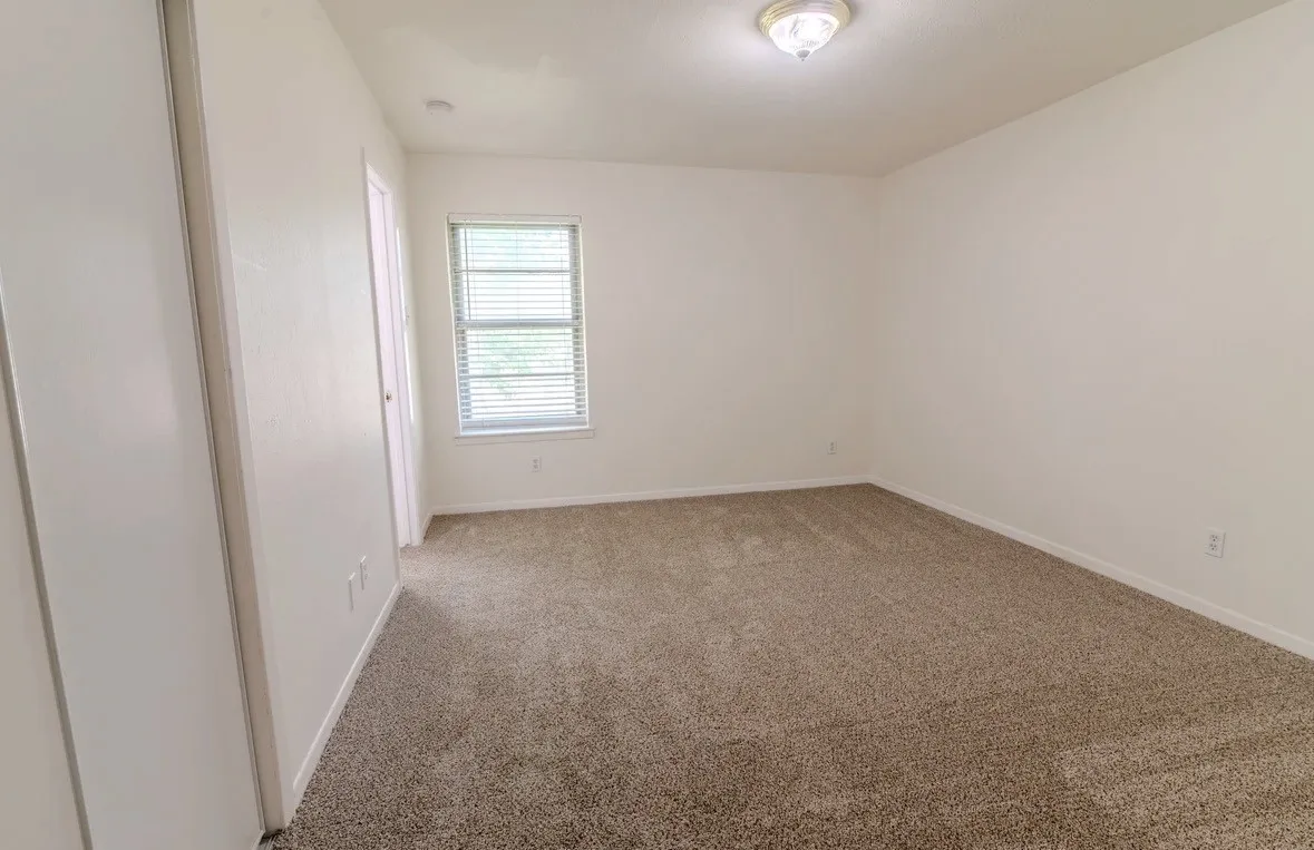 Single Family Residence For Sale in Dallas County , 8017 Woodhue Road, Dallas, Texas 75228, 3 Bedroom, 2 Bathroom, 2 Garage spaces, 1,805 Sqft, built in 1963, mls#21348441, Real Estate Agent in Dallas, Homes For Sale in Dallas county, Homes For Sale in Dallas, Realtor in Dallas Texas, Real Estate Brokerage Independent Realty Texas, Luminita Cordes Realtor
