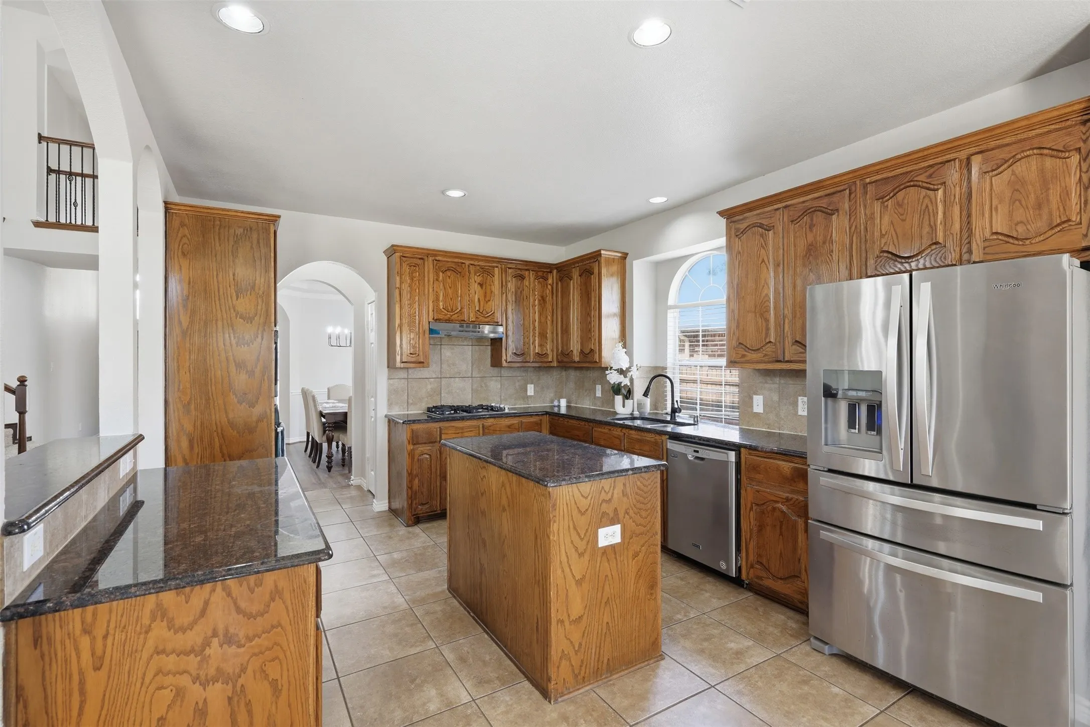 Single Family Residence For Sale in Tarrant County , 424 High Desert Drive, Fort Worth, Texas 76131, 5 Bedroom, 4 Bathroom, 3 Garage spaces, 3,542 Sqft, built in 2007, mls#21353324, Real Estate Agent in Fort Worth, Homes For Sale in Tarrant county, Homes For Sale in Fort Worth, Realtor in Fort Worth Texas, Real Estate Brokerage Independent Realty Texas, Luminita Cordes Realtor
