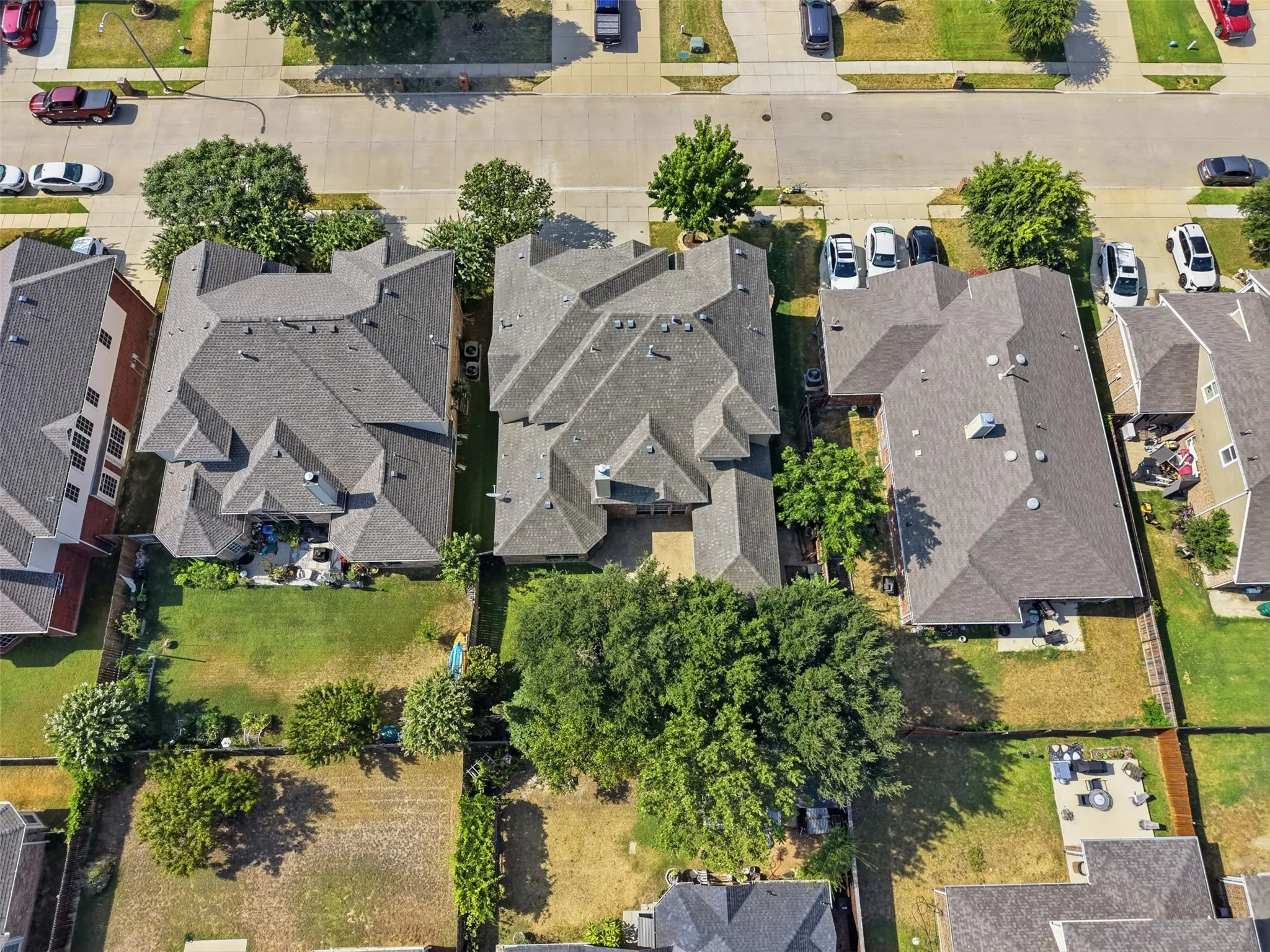 Single Family Residence For Sale in Tarrant County , 424 High Desert Drive, Fort Worth, Texas 76131, 5 Bedroom, 4 Bathroom, 3 Garage spaces, 3,542 Sqft, built in 2007, mls#21353324, Real Estate Agent in Fort Worth, Homes For Sale in Tarrant county, Homes For Sale in Fort Worth, Realtor in Fort Worth Texas, Real Estate Brokerage Independent Realty Texas, Luminita Cordes Realtor