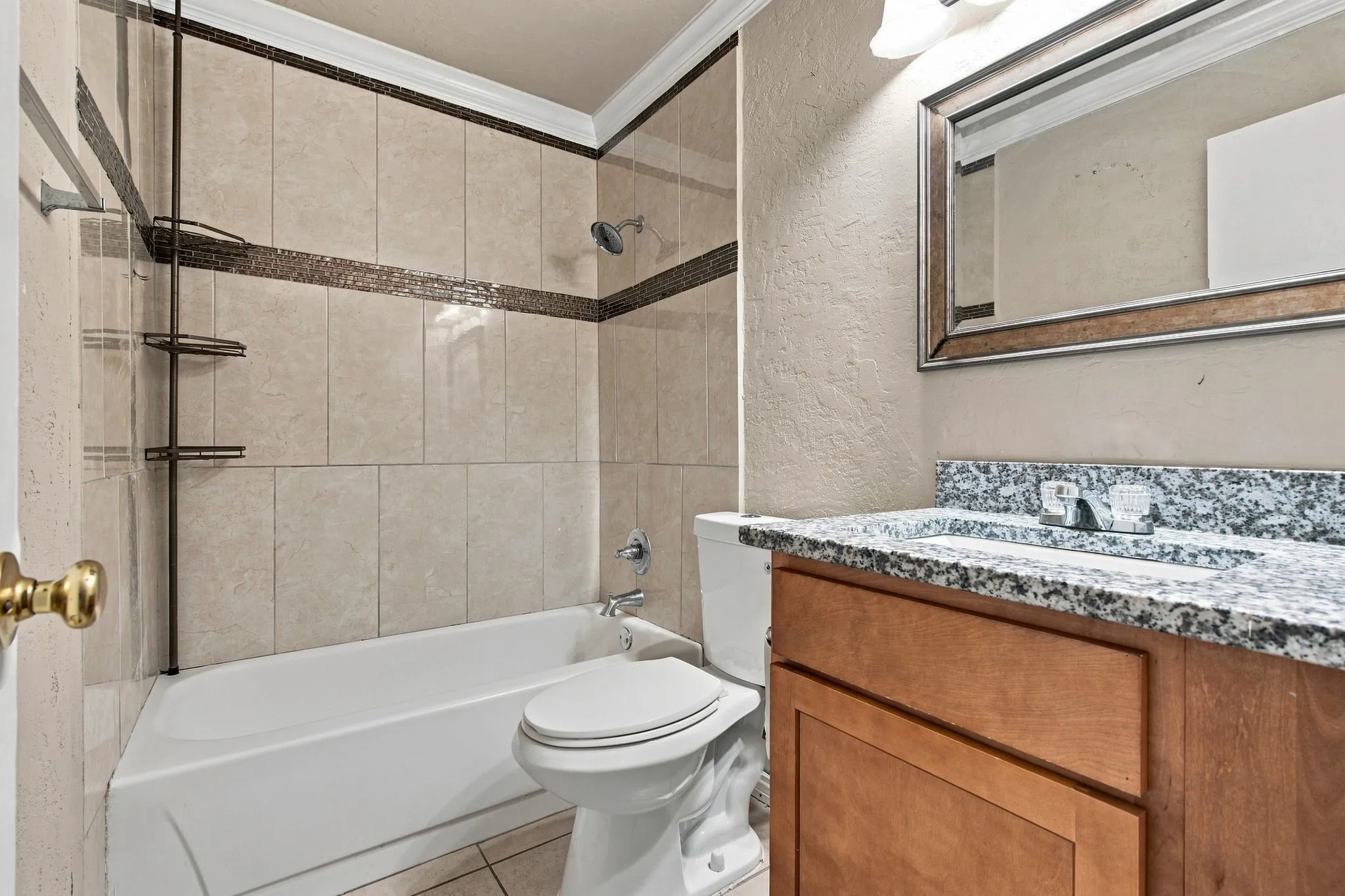 Single Family Residence For Sale in Tarrant County , 4202 Maple Springs Drive, Arlington, Texas 76001, 3 Bedroom, 2 Bathroom, 2 Garage spaces, 1,310 Sqft, built in 1982, mls#21343451, Real Estate Agent in Arlington, Homes For Sale in Tarrant county, Homes For Sale in Arlington, Realtor in Arlington Texas, Real Estate Brokerage Independent Realty Texas, Luminita Cordes Realtor