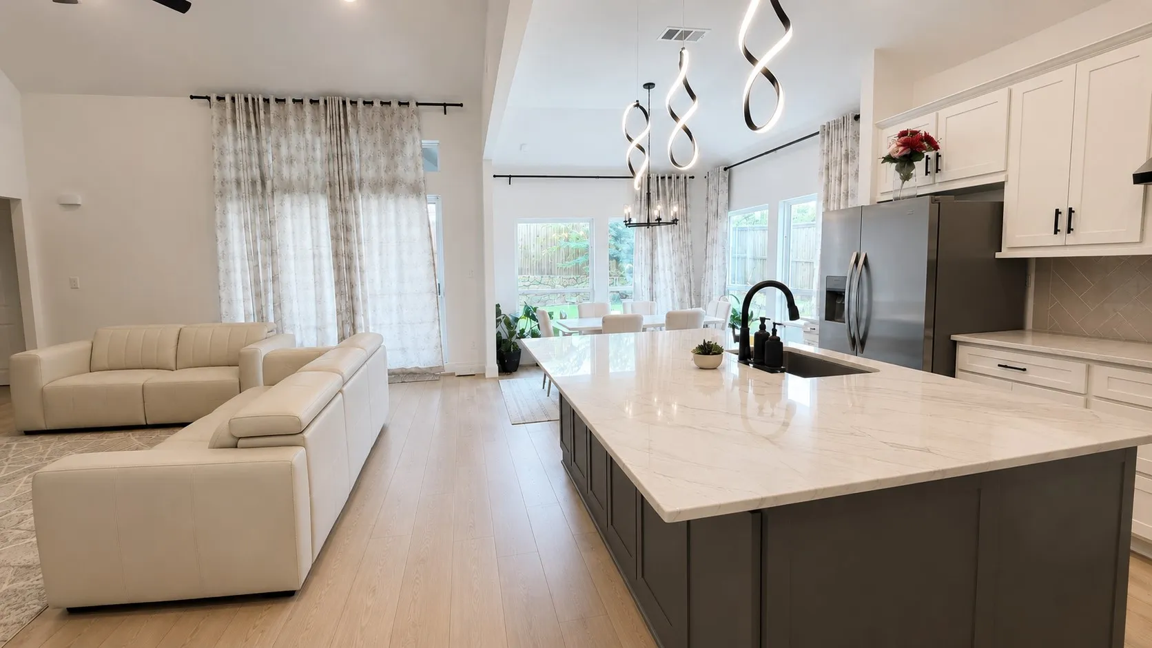 Single Family Residence For Rent in Collin County , 3400 Cross Shore Drive, Anna, Texas 75409, 5 Bedrooms, 4 Bathrooms, 2 Garage spaces, 2,840 Sqft, built in 2024, Price $2,995, mls#21353340, Real Estate Agent in Anna, Homes For Rent in Collin county, Homes For Rent in Anna, Realtor in Anna Texas, Real Estate Brokerage Independent Realty Texas, Luminita Cordes Realtor