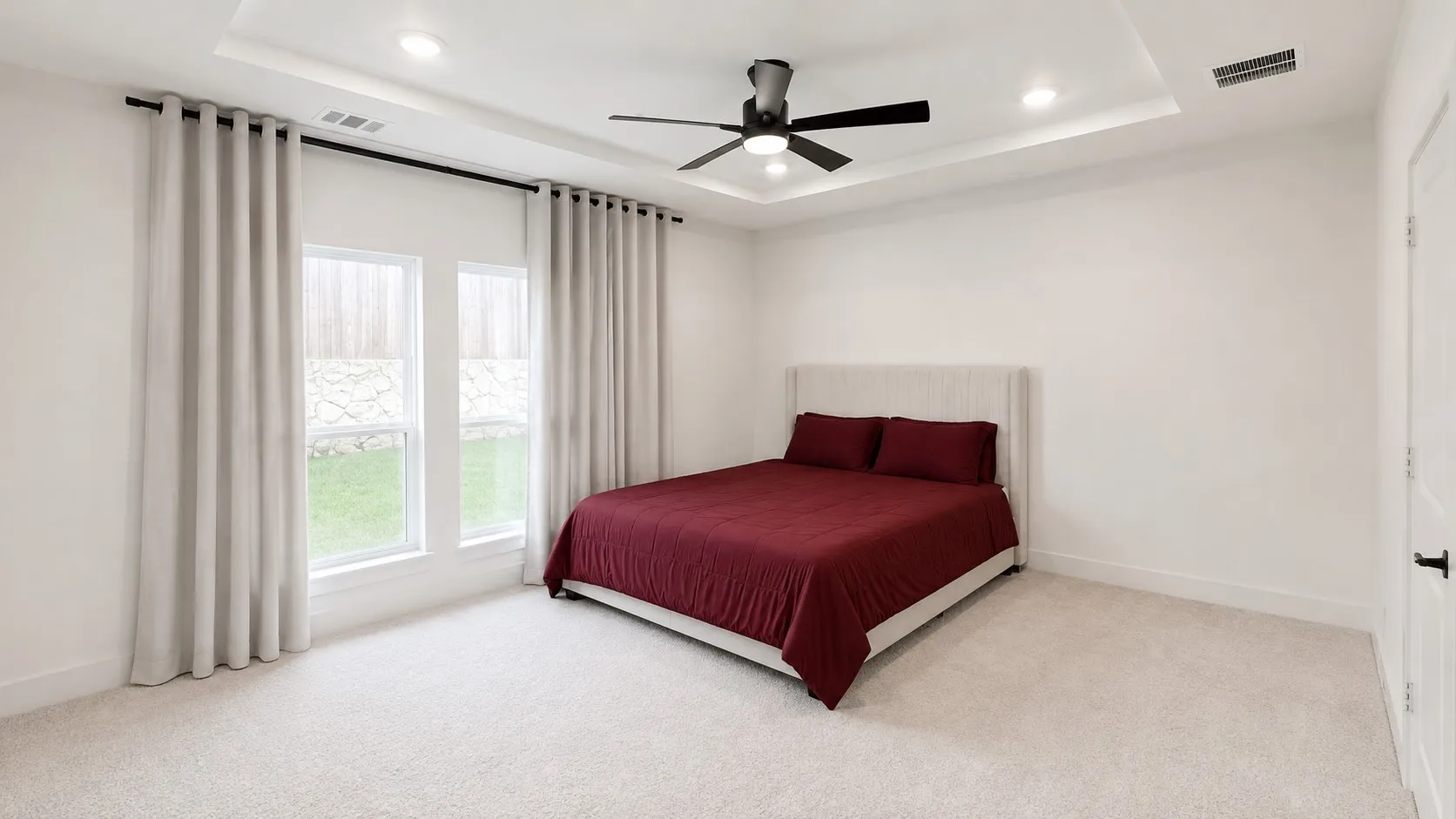 Single Family Residence For Rent in Collin County , 3400 Cross Shore Drive, Anna, Texas 75409, 5 Bedrooms, 4 Bathrooms, 2 Garage spaces, 2,840 Sqft, built in 2024, Price $2,995, mls#21353340, Real Estate Agent in Anna, Homes For Rent in Collin county, Homes For Rent in Anna, Realtor in Anna Texas, Real Estate Brokerage Independent Realty Texas, Luminita Cordes Realtor