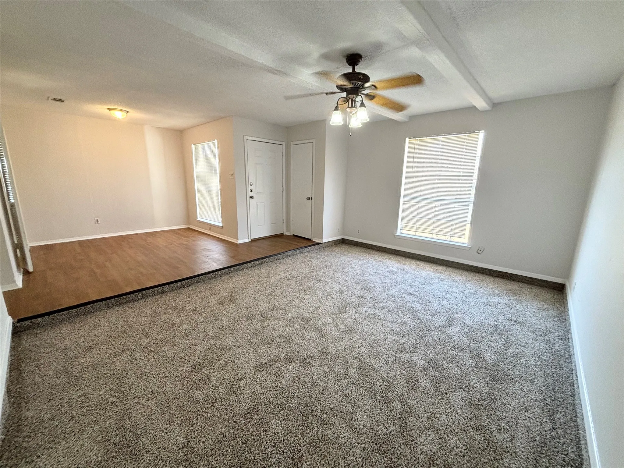 Duplex For Rent in Tarrant County , 800 Irwin Drive A, Hurst, Texas 76053, 2 Bedroom, 1 Bathroom, Garage spaces, 1,069 Sqft, built in 1969, mls#21353339, Real Estate Agent in Hurst, Homes For Rent in Tarrant county, Homes For Rent in Hurst, Realtor in Hurst Texas, Real Estate Brokerage Independent Realty Texas, Luminita Cordes Realtor