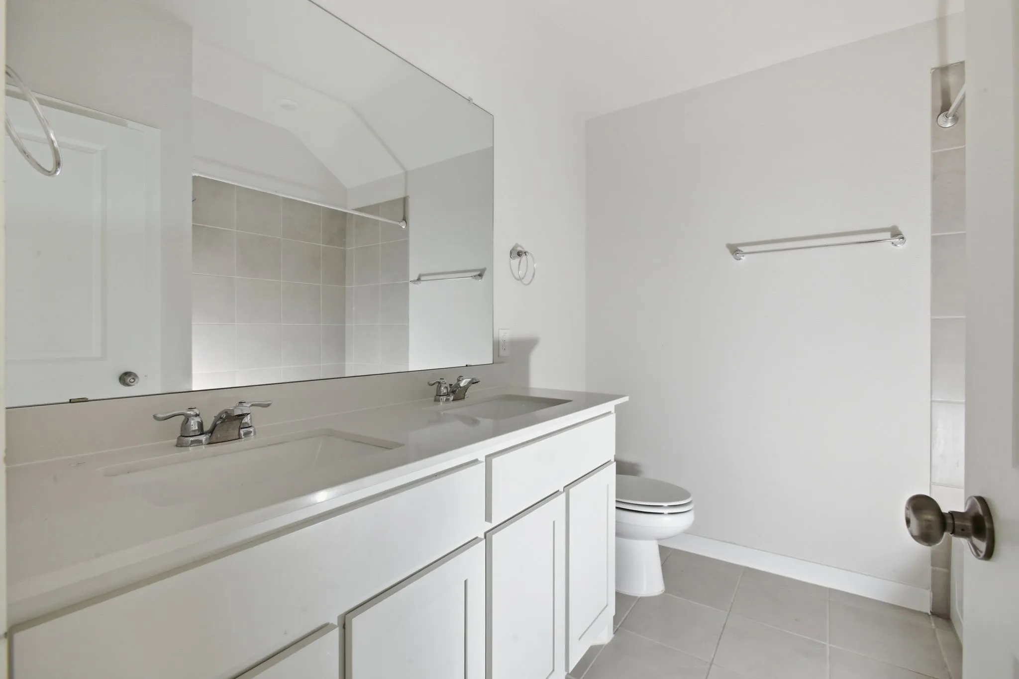 Dual Sinks in Second Bathroom