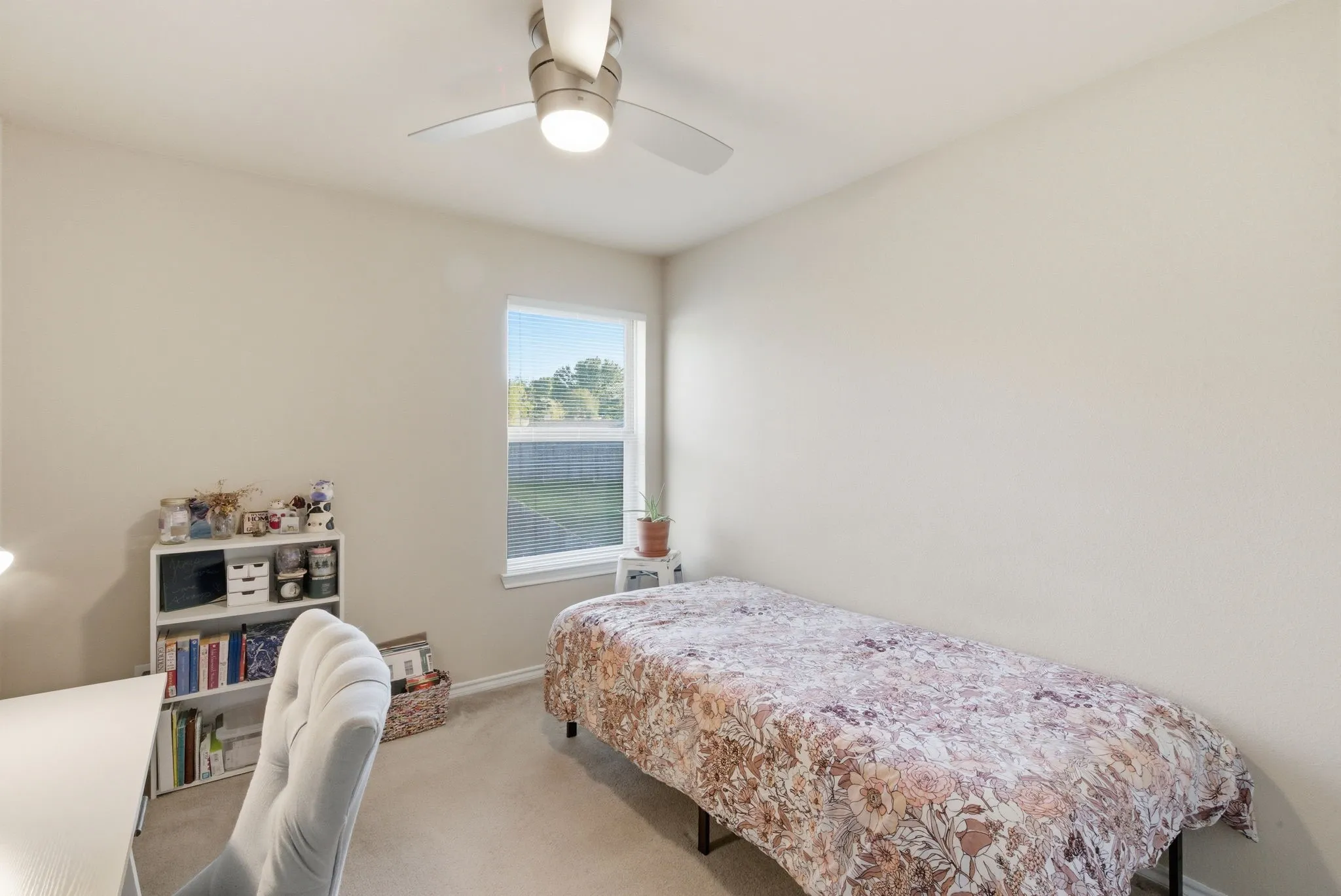 Single Family Residence For Sale in Tarrant County , 10719 Deauville Drive, Fort Worth, Texas 76108, 3 Bedroom, 3 Bathroom, 2 Garage spaces, 1,312 Sqft, built in 2011, mls#21342609, Real Estate Agent in Fort Worth, Homes For Sale in Tarrant county, Homes For Sale in Fort Worth, Realtor in Fort Worth Texas, Real Estate Brokerage Independent Realty Texas, Luminita Cordes Realtor