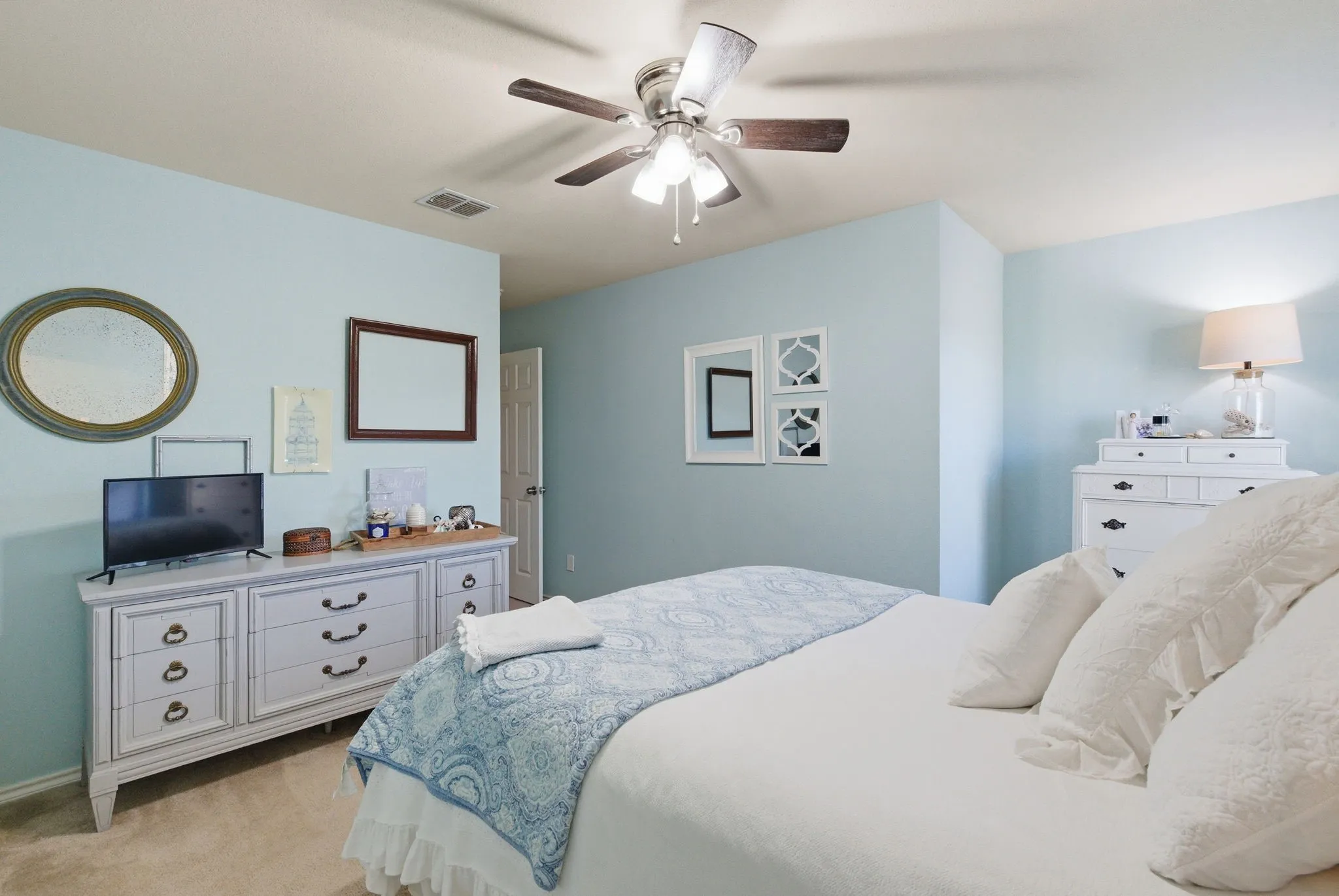Single Family Residence For Sale in Tarrant County , 10719 Deauville Drive, Fort Worth, Texas 76108, 3 Bedroom, 3 Bathroom, 2 Garage spaces, 1,312 Sqft, built in 2011, mls#21342609, Real Estate Agent in Fort Worth, Homes For Sale in Tarrant county, Homes For Sale in Fort Worth, Realtor in Fort Worth Texas, Real Estate Brokerage Independent Realty Texas, Luminita Cordes Realtor