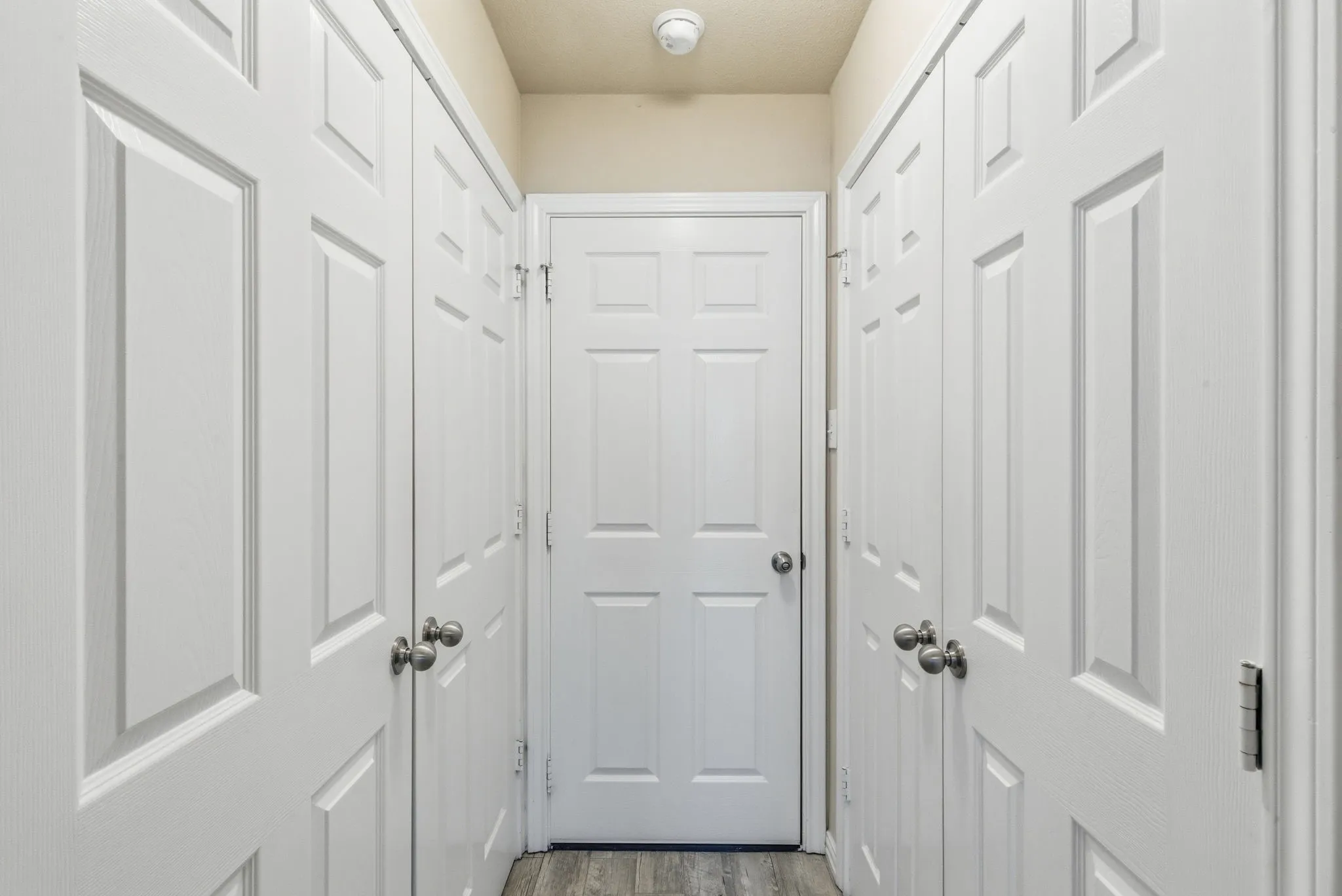 Single Family Residence For Sale in Tarrant County , 10719 Deauville Drive, Fort Worth, Texas 76108, 3 Bedroom, 3 Bathroom, 2 Garage spaces, 1,312 Sqft, built in 2011, mls#21342609, Real Estate Agent in Fort Worth, Homes For Sale in Tarrant county, Homes For Sale in Fort Worth, Realtor in Fort Worth Texas, Real Estate Brokerage Independent Realty Texas, Luminita Cordes Realtor