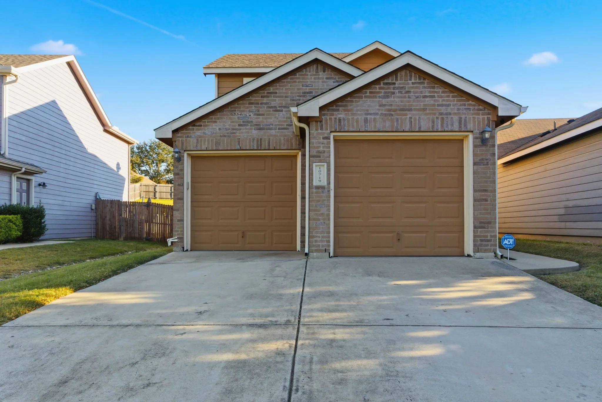Single Family Residence For Sale in Tarrant County , 10719 Deauville Drive, Fort Worth, Texas 76108, 3 Bedroom, 3 Bathroom, 2 Garage spaces, 1,312 Sqft, built in 2011, mls#21342609, Real Estate Agent in Fort Worth, Homes For Sale in Tarrant county, Homes For Sale in Fort Worth, Realtor in Fort Worth Texas, Real Estate Brokerage Independent Realty Texas, Luminita Cordes Realtor