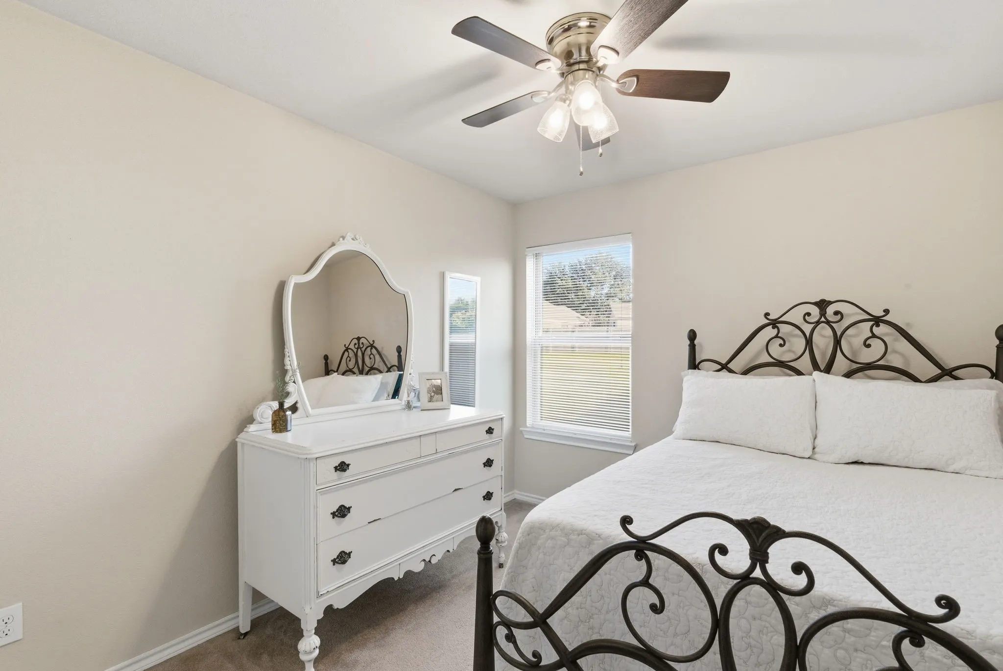 Single Family Residence For Sale in Tarrant County , 10719 Deauville Drive, Fort Worth, Texas 76108, 3 Bedroom, 3 Bathroom, 2 Garage spaces, 1,312 Sqft, built in 2011, mls#21342609, Real Estate Agent in Fort Worth, Homes For Sale in Tarrant county, Homes For Sale in Fort Worth, Realtor in Fort Worth Texas, Real Estate Brokerage Independent Realty Texas, Luminita Cordes Realtor