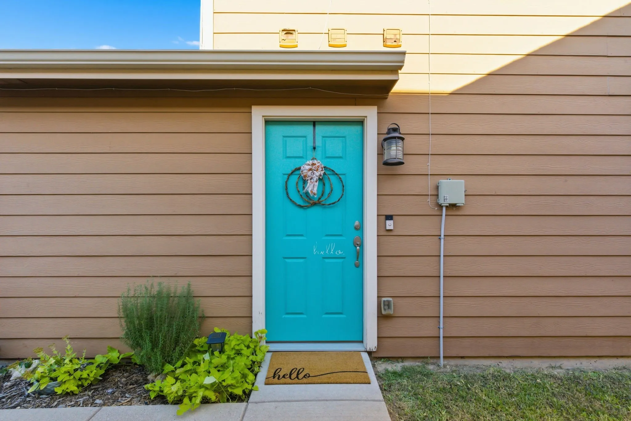 Single Family Residence For Sale in Tarrant County , 10719 Deauville Drive, Fort Worth, Texas 76108, 3 Bedroom, 3 Bathroom, 2 Garage spaces, 1,312 Sqft, built in 2011, mls#21342609, Real Estate Agent in Fort Worth, Homes For Sale in Tarrant county, Homes For Sale in Fort Worth, Realtor in Fort Worth Texas, Real Estate Brokerage Independent Realty Texas, Luminita Cordes Realtor