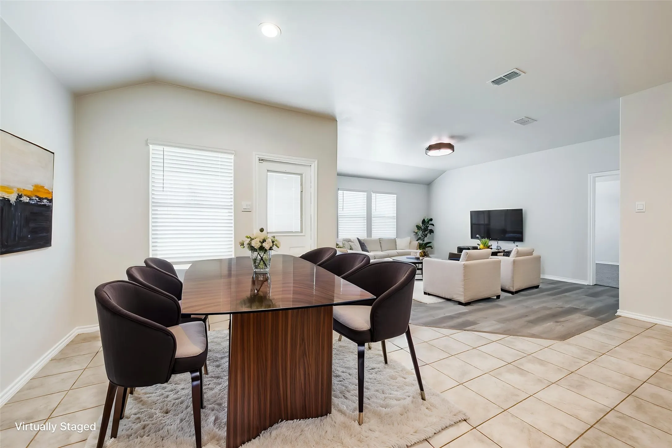 Vaulted ceiling with recessed lighting