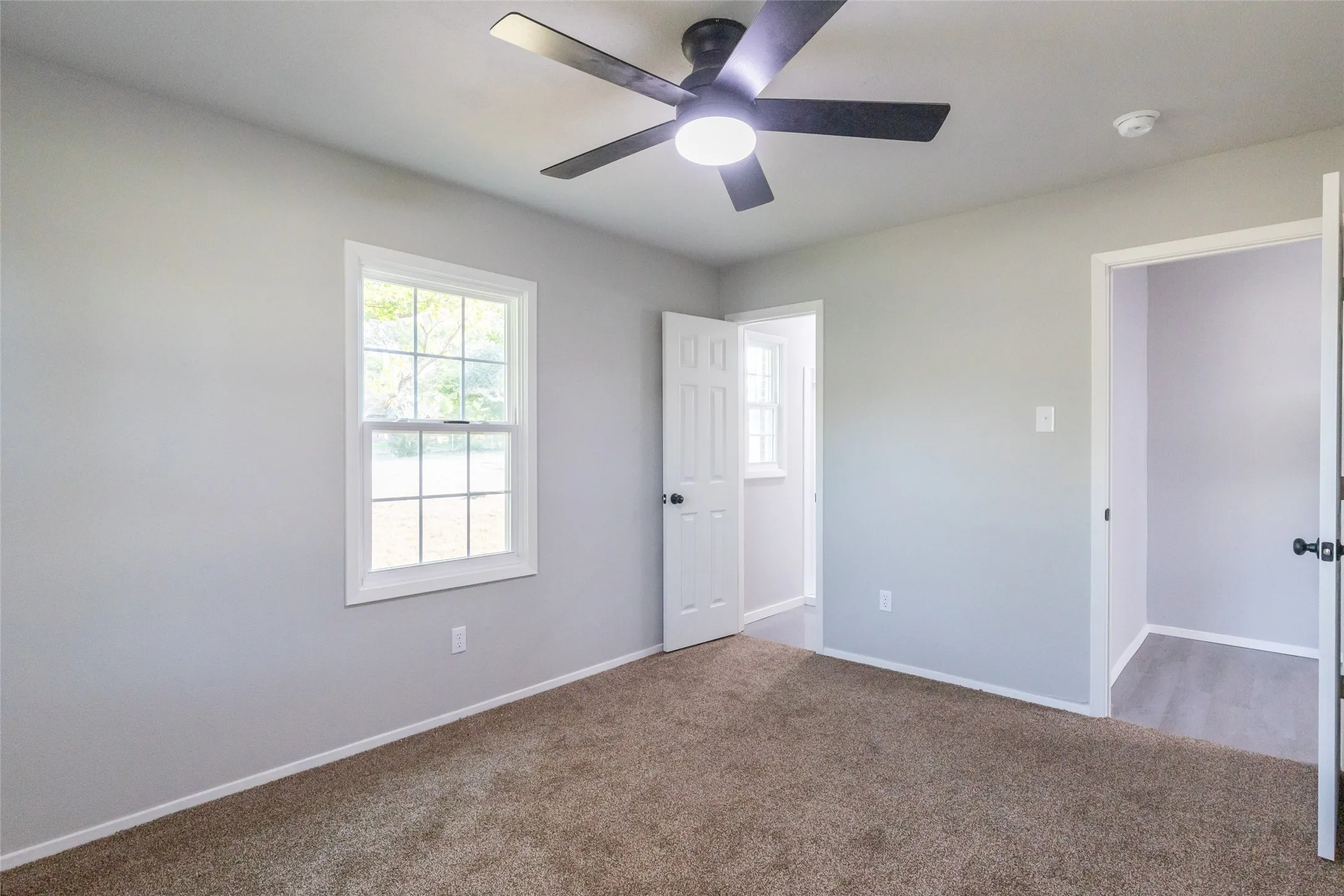 Single Family Residence For Sale in Callahan County , 821 Cherry Lane, Clyde, Texas 79510, 3 Bedroom, 2 Bathroom, Garage spaces, 1,620 Sqft, built in 1950, mls#21352812, Real Estate Agent in Clyde, Homes For Sale in Callahan county, Homes For Sale in Clyde, Realtor in Clyde Texas, Real Estate Brokerage Independent Realty Texas, Luminita Cordes Realtor