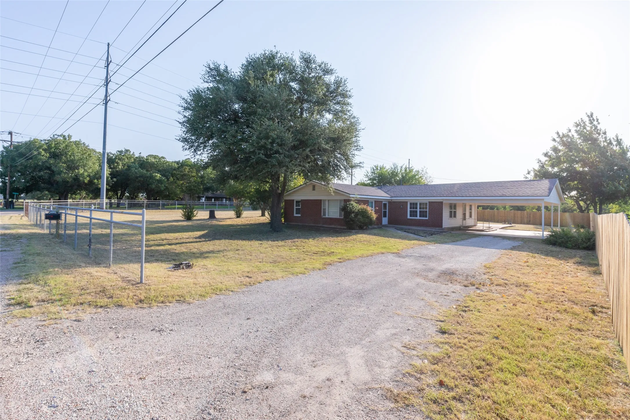 Single Family Residence For Sale in Callahan County , 821 Cherry Lane, Clyde, Texas 79510, 3 Bedroom, 2 Bathroom, Garage spaces, 1,620 Sqft, built in 1950, mls#21352812, Real Estate Agent in Clyde, Homes For Sale in Callahan county, Homes For Sale in Clyde, Realtor in Clyde Texas, Real Estate Brokerage Independent Realty Texas, Luminita Cordes Realtor