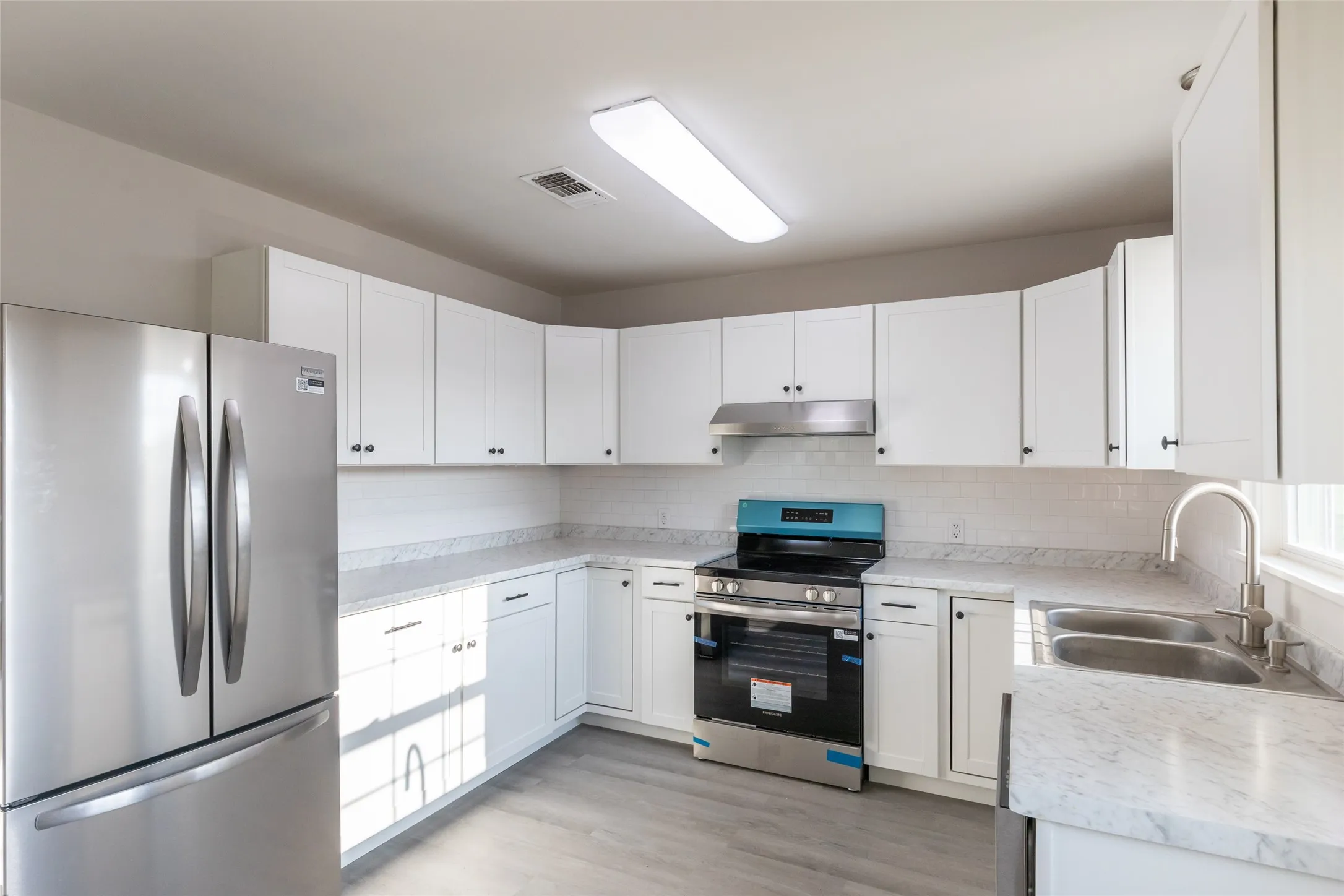 Single Family Residence For Sale in Callahan County , 821 Cherry Lane, Clyde, Texas 79510, 3 Bedroom, 2 Bathroom, Garage spaces, 1,620 Sqft, built in 1950, mls#21352812, Real Estate Agent in Clyde, Homes For Sale in Callahan county, Homes For Sale in Clyde, Realtor in Clyde Texas, Real Estate Brokerage Independent Realty Texas, Luminita Cordes Realtor