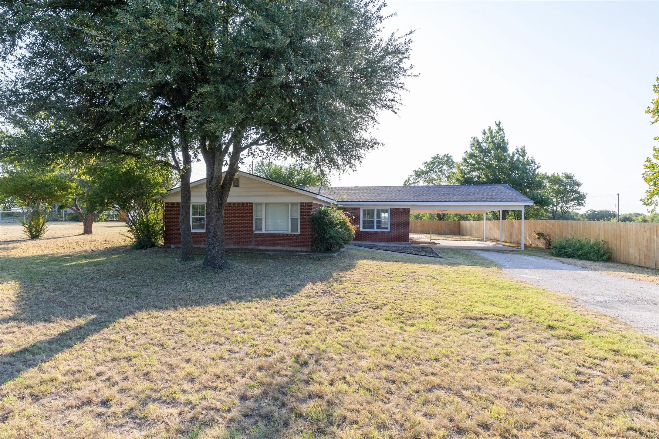 Single Family Residence For Sale in Callahan County , 821 Cherry Lane, Clyde, Texas 79510, 3 Bedroom, 2 Bathroom, Garage spaces, 1,620 Sqft, built in 1950, mls#21352812, Real Estate Agent in Clyde, Homes For Sale in Callahan county, Homes For Sale in Clyde, Realtor in Clyde Texas, Real Estate Brokerage Independent Realty Texas, Luminita Cordes Realtor