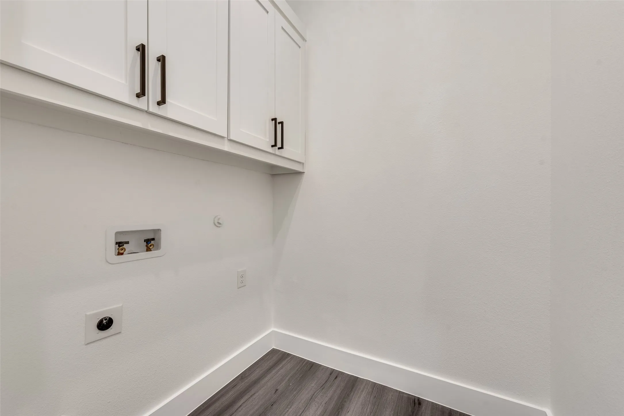 Single Family Residence For Sale in Dallas County , 3811 Aransas Street, Dallas, Texas 75212, 4 Bedroom, 2 Bathroom, 2 Garage spaces, 1,745 Sqft, built in 2026, mls#21353347, Real Estate Agent in Dallas, Homes For Sale in Dallas county, Homes For Sale in Dallas, Realtor in Dallas Texas, Real Estate Brokerage Independent Realty Texas, Luminita Cordes Realtor