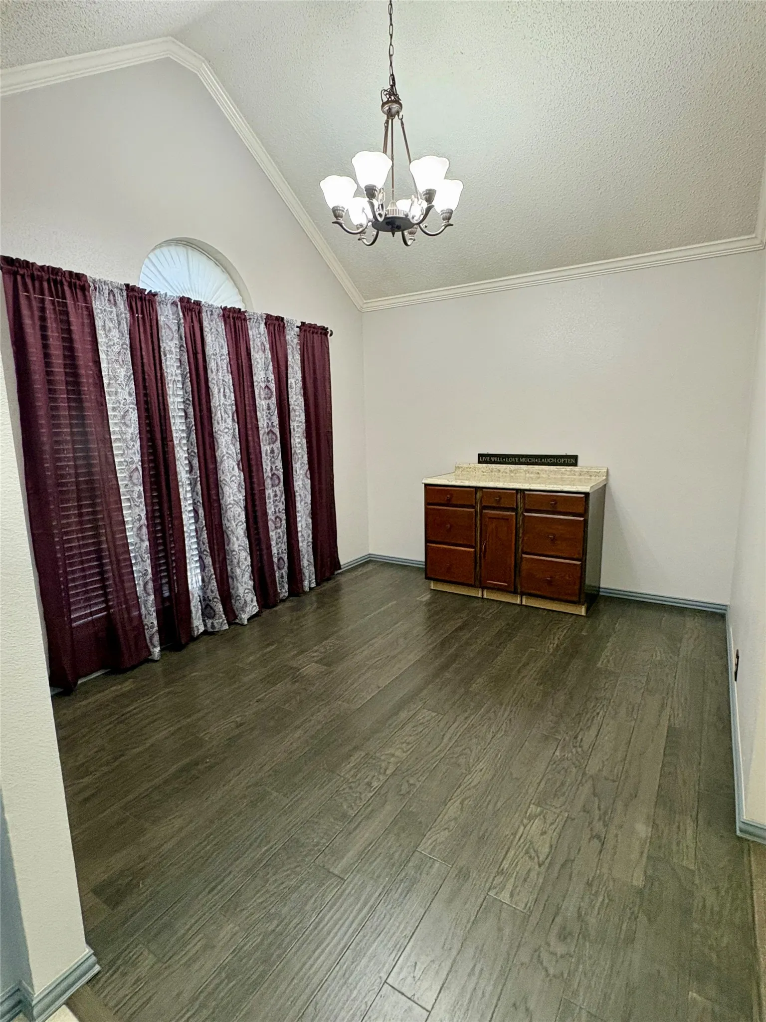Single Family Residence For Sale in Collin County , 10807 Ambergate Lane, Frisco, Texas 75035, 3 Bedroom, 2 Bathroom, 2 Garage spaces, 1,806 Sqft, built in 1996, mls#21339590, Real Estate Agent in Frisco, Homes For Sale in Collin county, Homes For Sale in Frisco, Realtor in Frisco Texas, Real Estate Brokerage Independent Realty Texas, Luminita Cordes Realtor