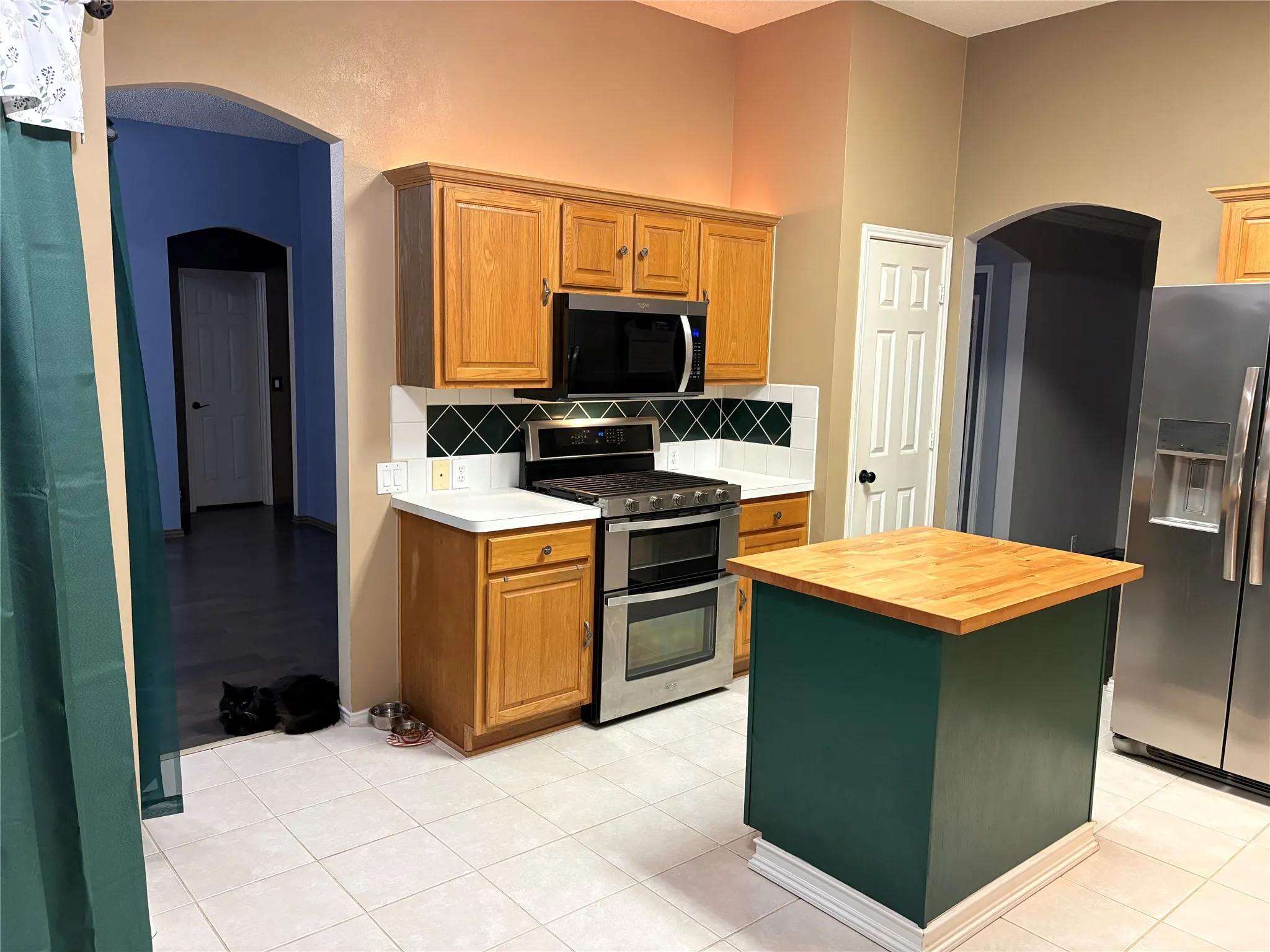 Single Family Residence For Sale in Collin County , 10807 Ambergate Lane, Frisco, Texas 75035, 3 Bedroom, 2 Bathroom, 2 Garage spaces, 1,806 Sqft, built in 1996, mls#21339590, Real Estate Agent in Frisco, Homes For Sale in Collin county, Homes For Sale in Frisco, Realtor in Frisco Texas, Real Estate Brokerage Independent Realty Texas, Luminita Cordes Realtor