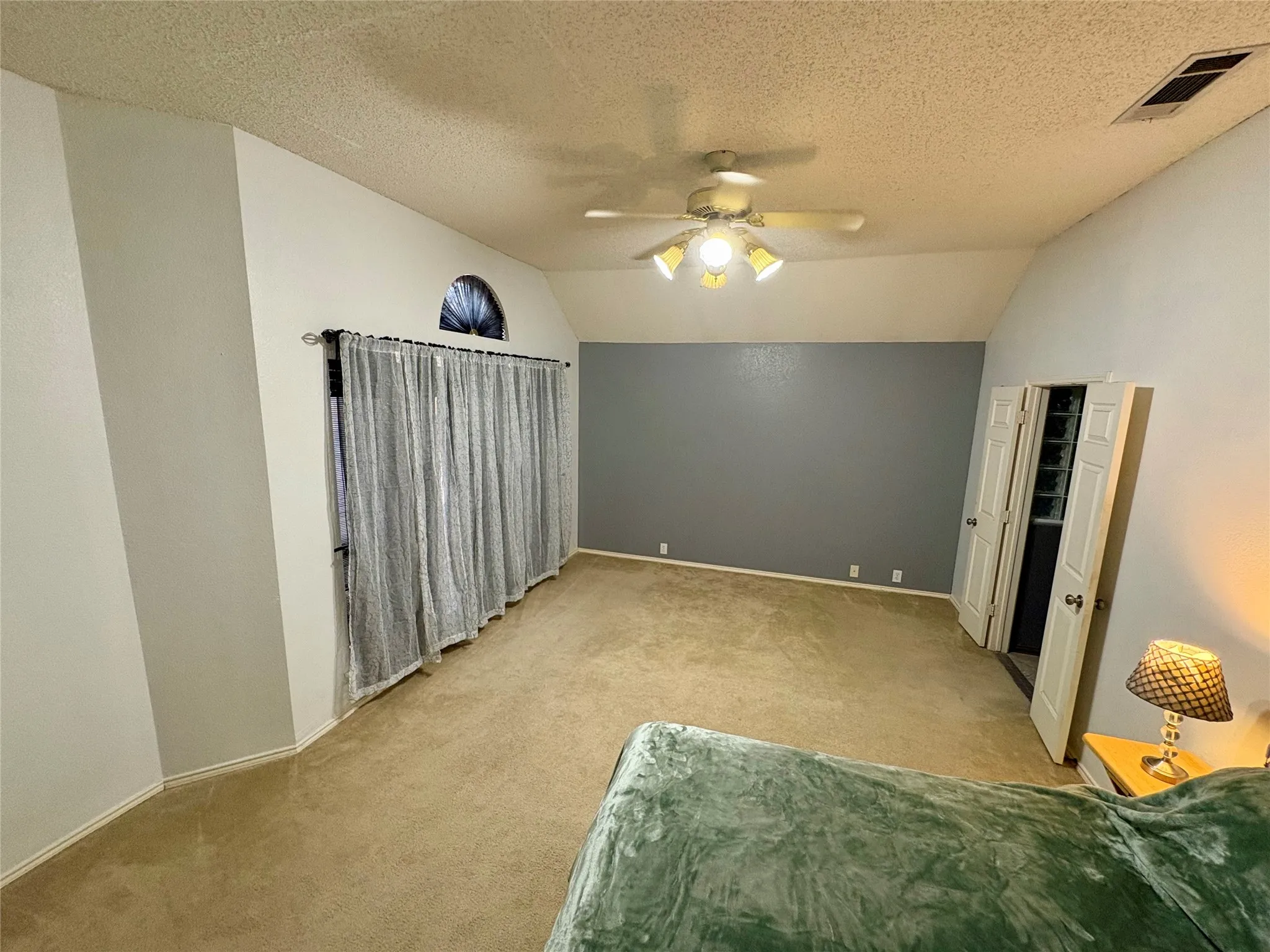 Single Family Residence For Sale in Collin County , 10807 Ambergate Lane, Frisco, Texas 75035, 3 Bedroom, 2 Bathroom, 2 Garage spaces, 1,806 Sqft, built in 1996, mls#21339590, Real Estate Agent in Frisco, Homes For Sale in Collin county, Homes For Sale in Frisco, Realtor in Frisco Texas, Real Estate Brokerage Independent Realty Texas, Luminita Cordes Realtor