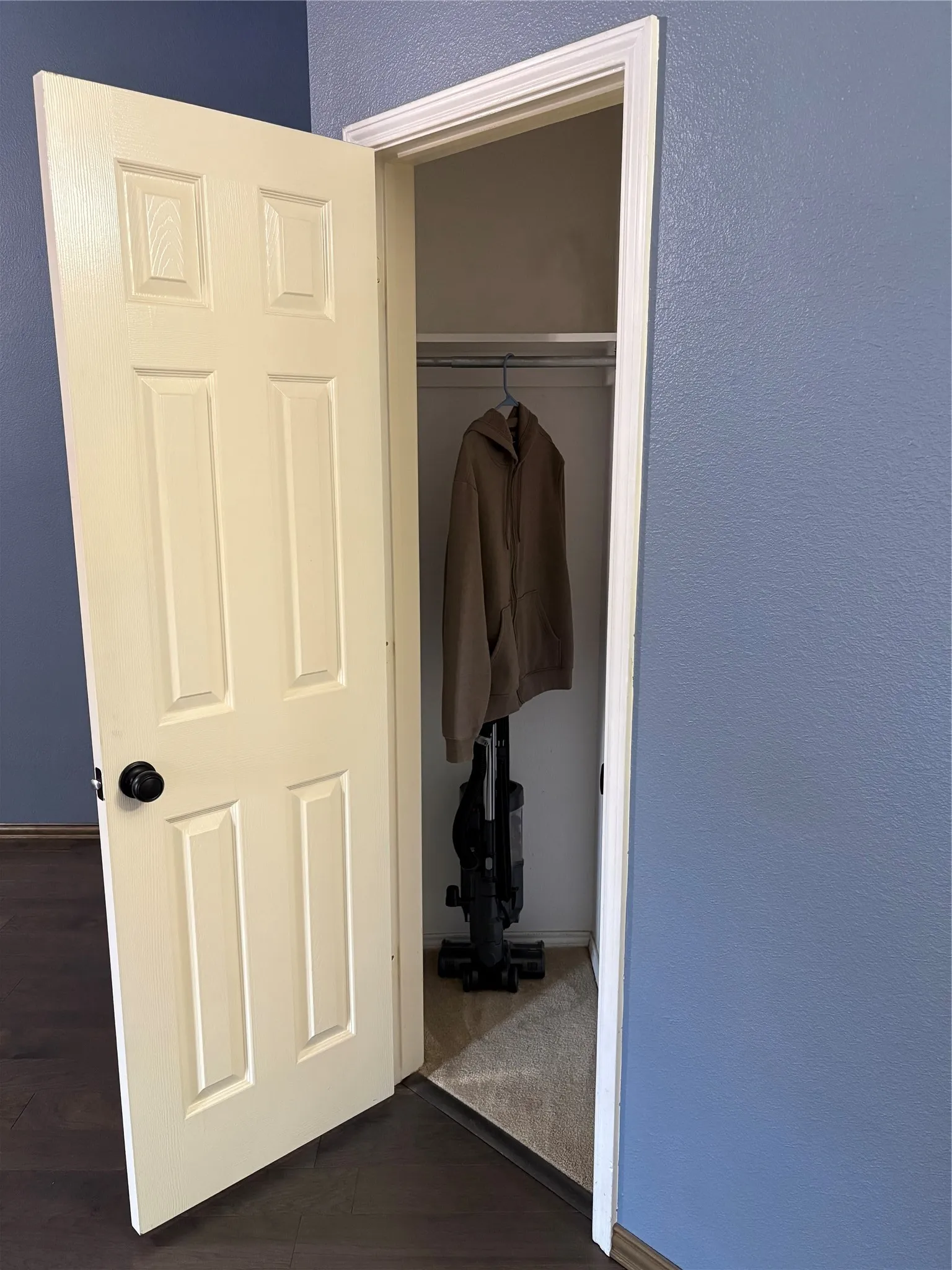 Single Family Residence For Sale in Collin County , 10807 Ambergate Lane, Frisco, Texas 75035, 3 Bedroom, 2 Bathroom, 2 Garage spaces, 1,806 Sqft, built in 1996, mls#21339590, Real Estate Agent in Frisco, Homes For Sale in Collin county, Homes For Sale in Frisco, Realtor in Frisco Texas, Real Estate Brokerage Independent Realty Texas, Luminita Cordes Realtor