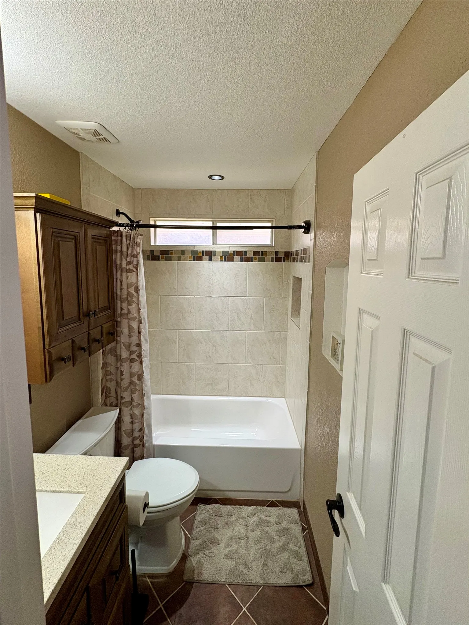 Single Family Residence For Sale in Collin County , 10807 Ambergate Lane, Frisco, Texas 75035, 3 Bedroom, 2 Bathroom, 2 Garage spaces, 1,806 Sqft, built in 1996, mls#21339590, Real Estate Agent in Frisco, Homes For Sale in Collin county, Homes For Sale in Frisco, Realtor in Frisco Texas, Real Estate Brokerage Independent Realty Texas, Luminita Cordes Realtor