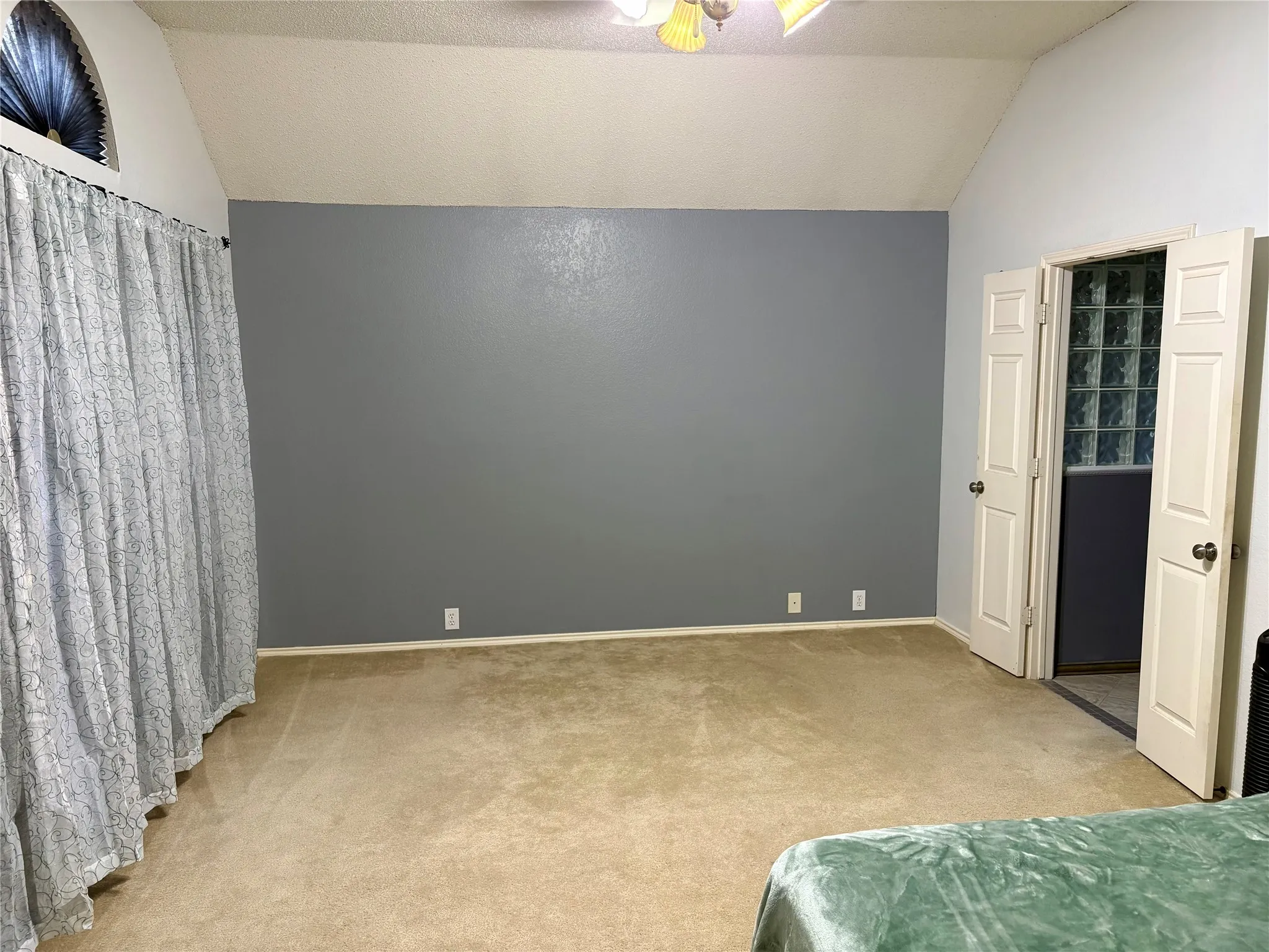 Single Family Residence For Sale in Collin County , 10807 Ambergate Lane, Frisco, Texas 75035, 3 Bedroom, 2 Bathroom, 2 Garage spaces, 1,806 Sqft, built in 1996, mls#21339590, Real Estate Agent in Frisco, Homes For Sale in Collin county, Homes For Sale in Frisco, Realtor in Frisco Texas, Real Estate Brokerage Independent Realty Texas, Luminita Cordes Realtor