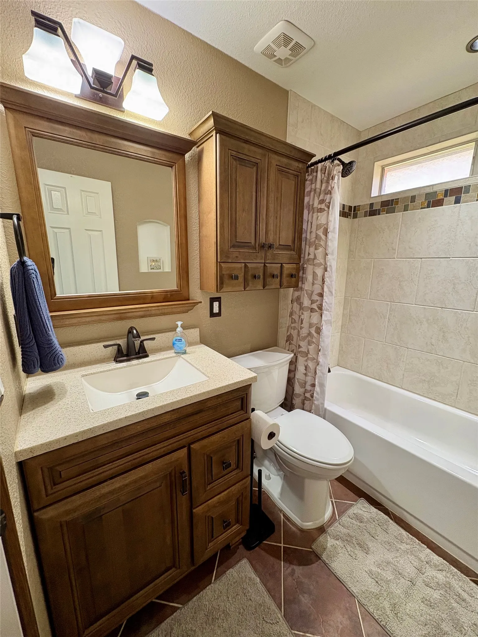 Single Family Residence For Sale in Collin County , 10807 Ambergate Lane, Frisco, Texas 75035, 3 Bedroom, 2 Bathroom, 2 Garage spaces, 1,806 Sqft, built in 1996, mls#21339590, Real Estate Agent in Frisco, Homes For Sale in Collin county, Homes For Sale in Frisco, Realtor in Frisco Texas, Real Estate Brokerage Independent Realty Texas, Luminita Cordes Realtor