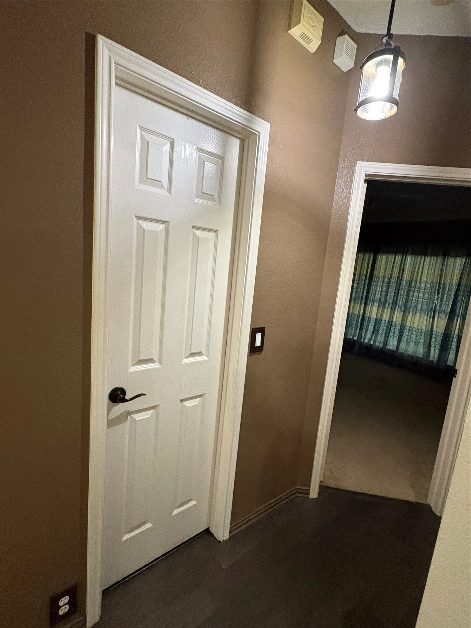 Single Family Residence For Sale in Collin County , 10807 Ambergate Lane, Frisco, Texas 75035, 3 Bedroom, 2 Bathroom, 2 Garage spaces, 1,806 Sqft, built in 1996, mls#21339590, Real Estate Agent in Frisco, Homes For Sale in Collin county, Homes For Sale in Frisco, Realtor in Frisco Texas, Real Estate Brokerage Independent Realty Texas, Luminita Cordes Realtor