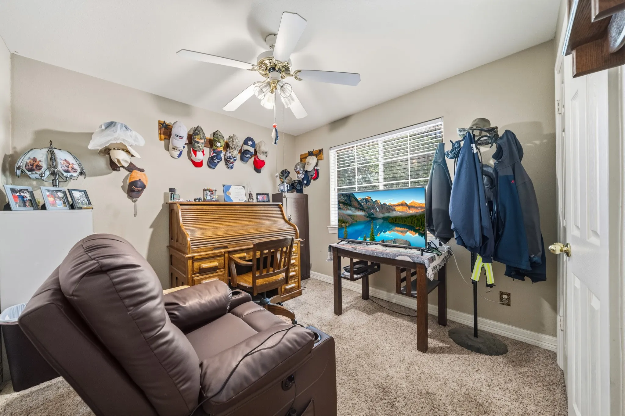 Single Family Residence For Sale in Mc Lennan County , 10127 Cougar Ridge Parkway, Waco, Texas 76708, 3 Bedroom, 2 Bathroom, 2 Garage spaces, 1,593 Sqft, built in 1998, mls#21351810, Real Estate Agent in Waco, Homes For Sale in Mc Lennan county, Homes For Sale in Waco, Realtor in Waco Texas, Real Estate Brokerage Independent Realty Texas, Luminita Cordes Realtor