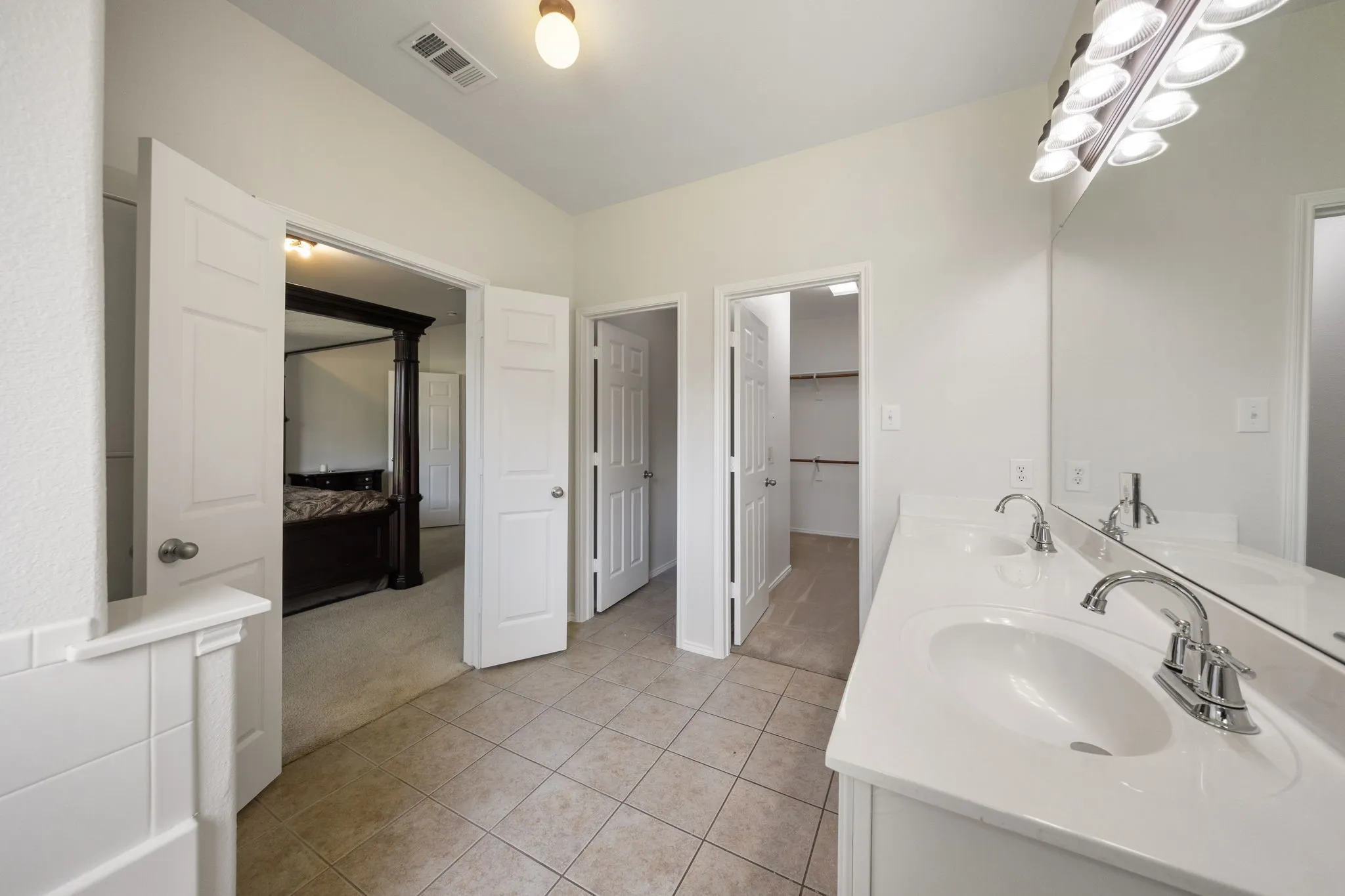 Single Family Residence For Sale in Collin County , 5117 Blackwood Drive, Mc Kinney, Texas 75071, 5 Bedroom, 4 Bathroom, 3 Garage spaces, 3,376 Sqft, built in 2006, mls#21338799, Real Estate Agent in Mc Kinney, Homes For Sale in Collin county, Homes For Sale in Mc Kinney, Realtor in Mc Kinney Texas, Real Estate Brokerage Independent Realty Texas, Luminita Cordes Realtor