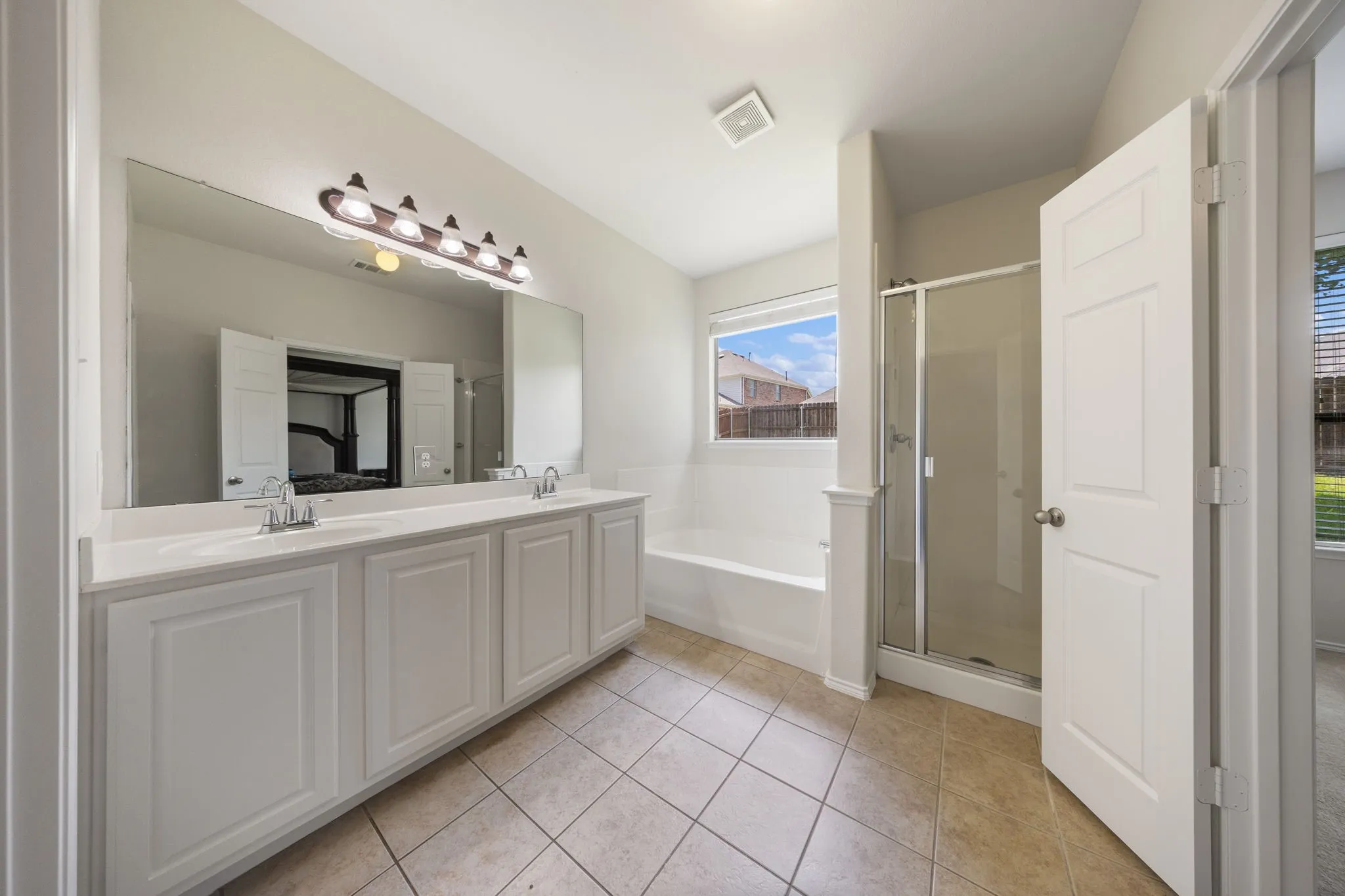 Single Family Residence For Sale in Collin County , 5117 Blackwood Drive, Mc Kinney, Texas 75071, 5 Bedroom, 4 Bathroom, 3 Garage spaces, 3,376 Sqft, built in 2006, mls#21338799, Real Estate Agent in Mc Kinney, Homes For Sale in Collin county, Homes For Sale in Mc Kinney, Realtor in Mc Kinney Texas, Real Estate Brokerage Independent Realty Texas, Luminita Cordes Realtor