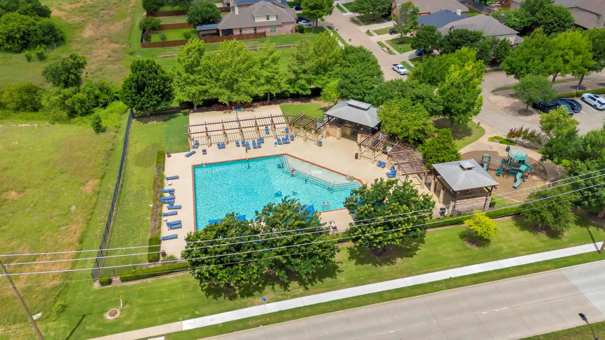 Single Family Residence For Sale in Collin County , 5117 Blackwood Drive, Mc Kinney, Texas 75071, 5 Bedroom, 4 Bathroom, 3 Garage spaces, 3,376 Sqft, built in 2006, mls#21338799, Real Estate Agent in Mc Kinney, Homes For Sale in Collin county, Homes For Sale in Mc Kinney, Realtor in Mc Kinney Texas, Real Estate Brokerage Independent Realty Texas, Luminita Cordes Realtor