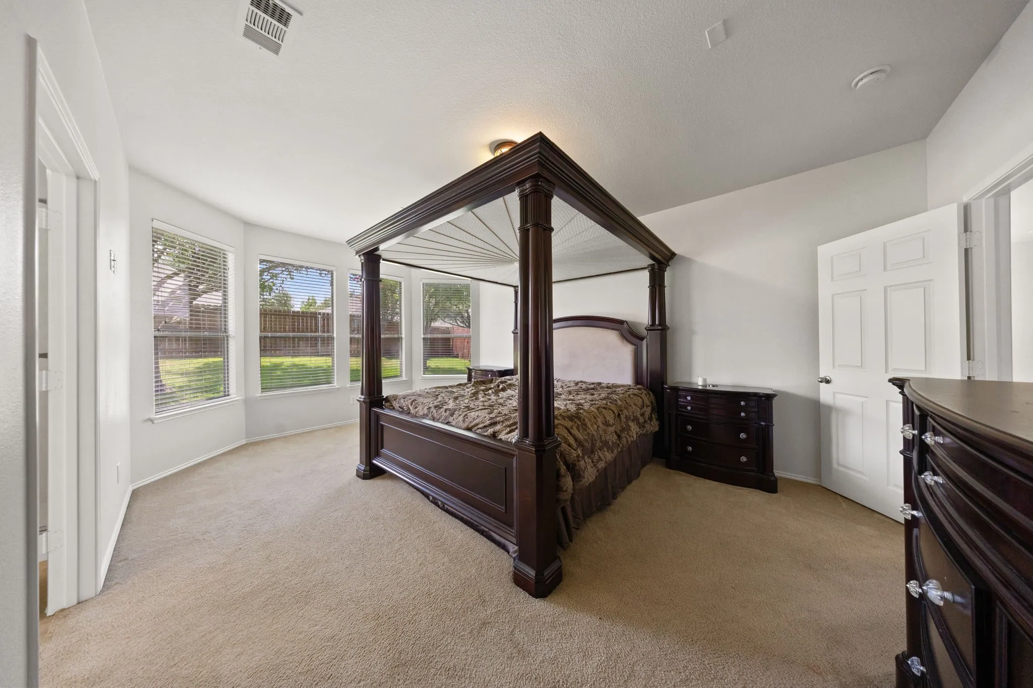 Single Family Residence For Sale in Collin County , 5117 Blackwood Drive, Mc Kinney, Texas 75071, 5 Bedroom, 4 Bathroom, 3 Garage spaces, 3,376 Sqft, built in 2006, mls#21338799, Real Estate Agent in Mc Kinney, Homes For Sale in Collin county, Homes For Sale in Mc Kinney, Realtor in Mc Kinney Texas, Real Estate Brokerage Independent Realty Texas, Luminita Cordes Realtor
