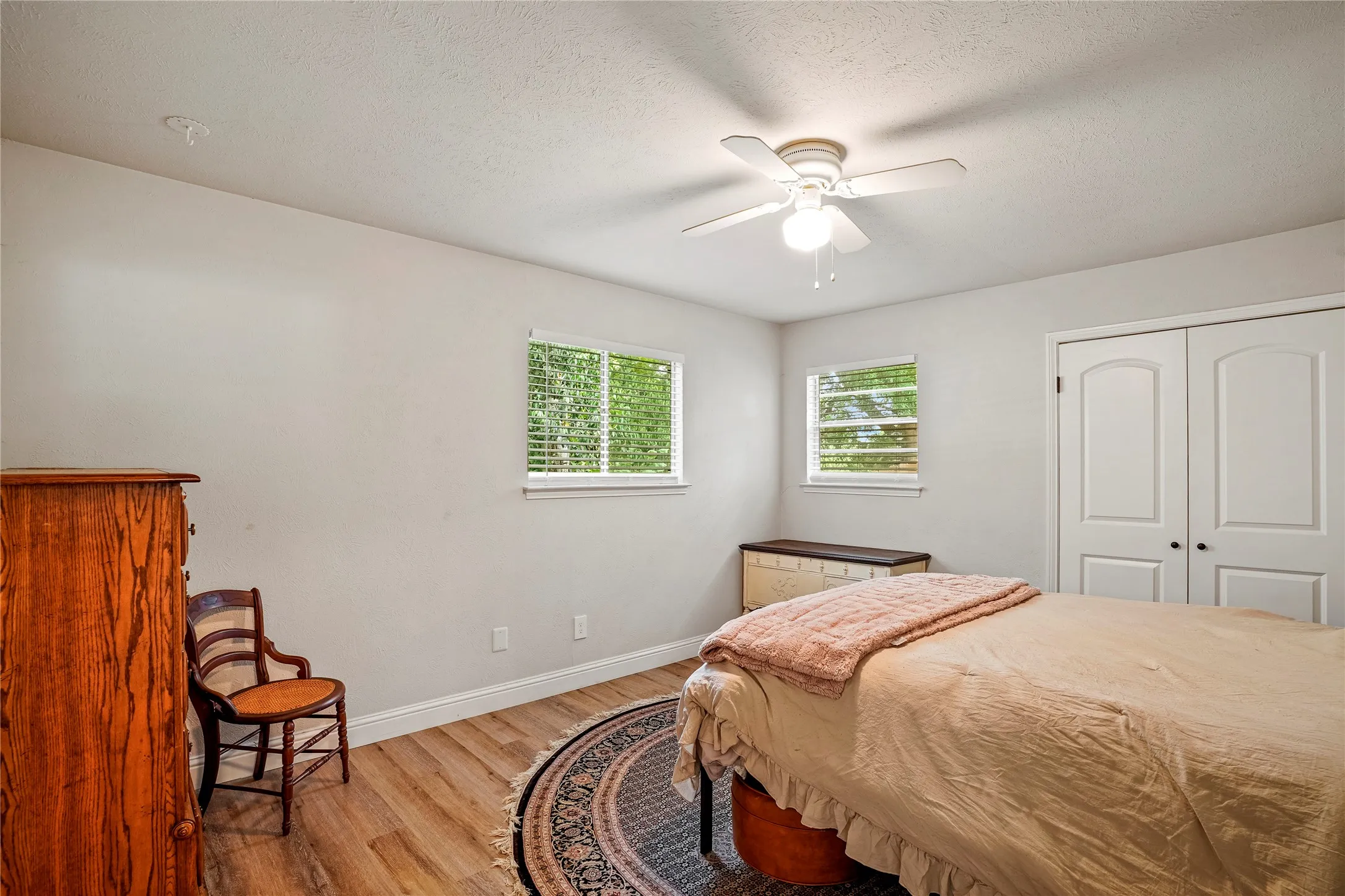 Single Family Residence For Sale in Rockwall County , 902 Williams Street, Rockwall, Texas 75087, 3 Bedroom, 2 Bathroom, Garage spaces, 1,516 Sqft, built in 1985, mls#21352006, Real Estate Agent in Rockwall, Homes For Sale in Rockwall county, Homes For Sale in Rockwall, Realtor in Rockwall Texas, Real Estate Brokerage Independent Realty Texas, Luminita Cordes Realtor