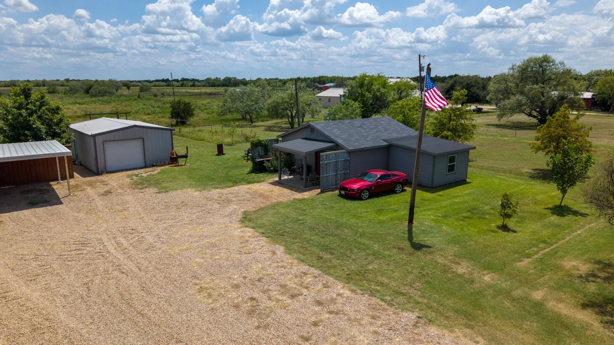 full living guest quarters- ask agent for info on pictures of the inside of this stucture 2142328042