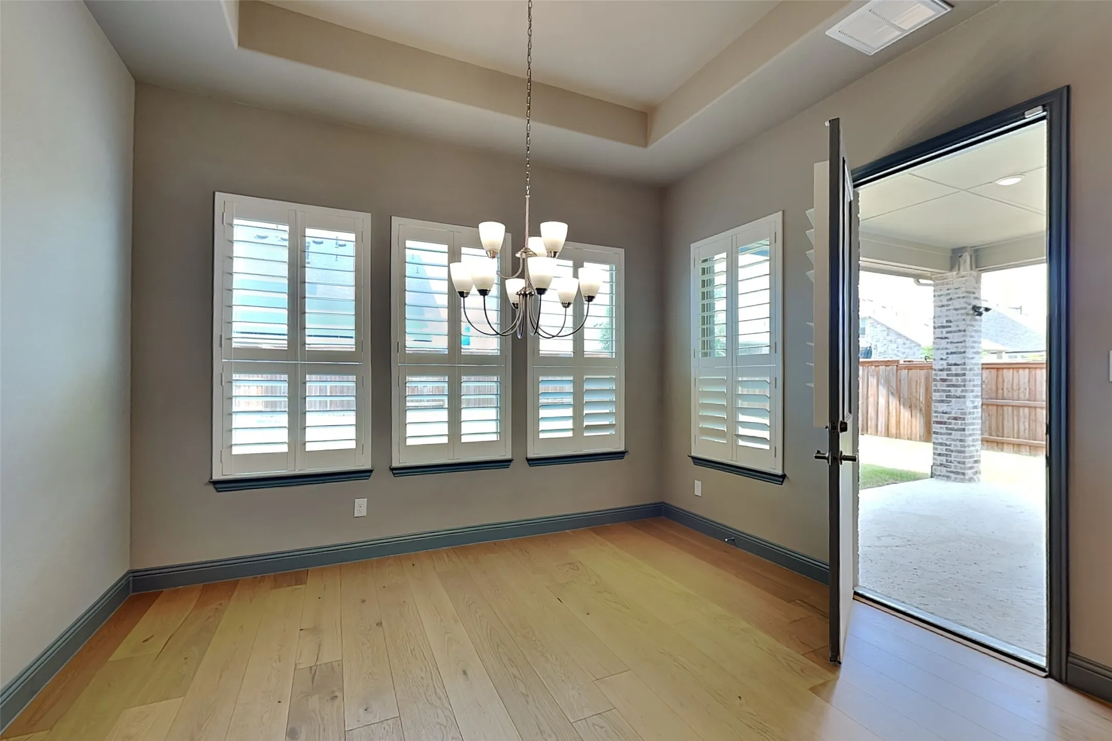Single Family Residence For Rent in Collin County , 1930 Inwood Lane, Prosper, Texas 75078, 4 Bedroom, 4 Bathroom, 2 Garage spaces, 3,661 Sqft, built in 2022, mls#21353330, Real Estate Agent in Prosper, Homes For Rent in Collin county, Homes For Rent in Prosper, Realtor in Prosper Texas, Real Estate Brokerage Independent Realty Texas, Luminita Cordes Realtor