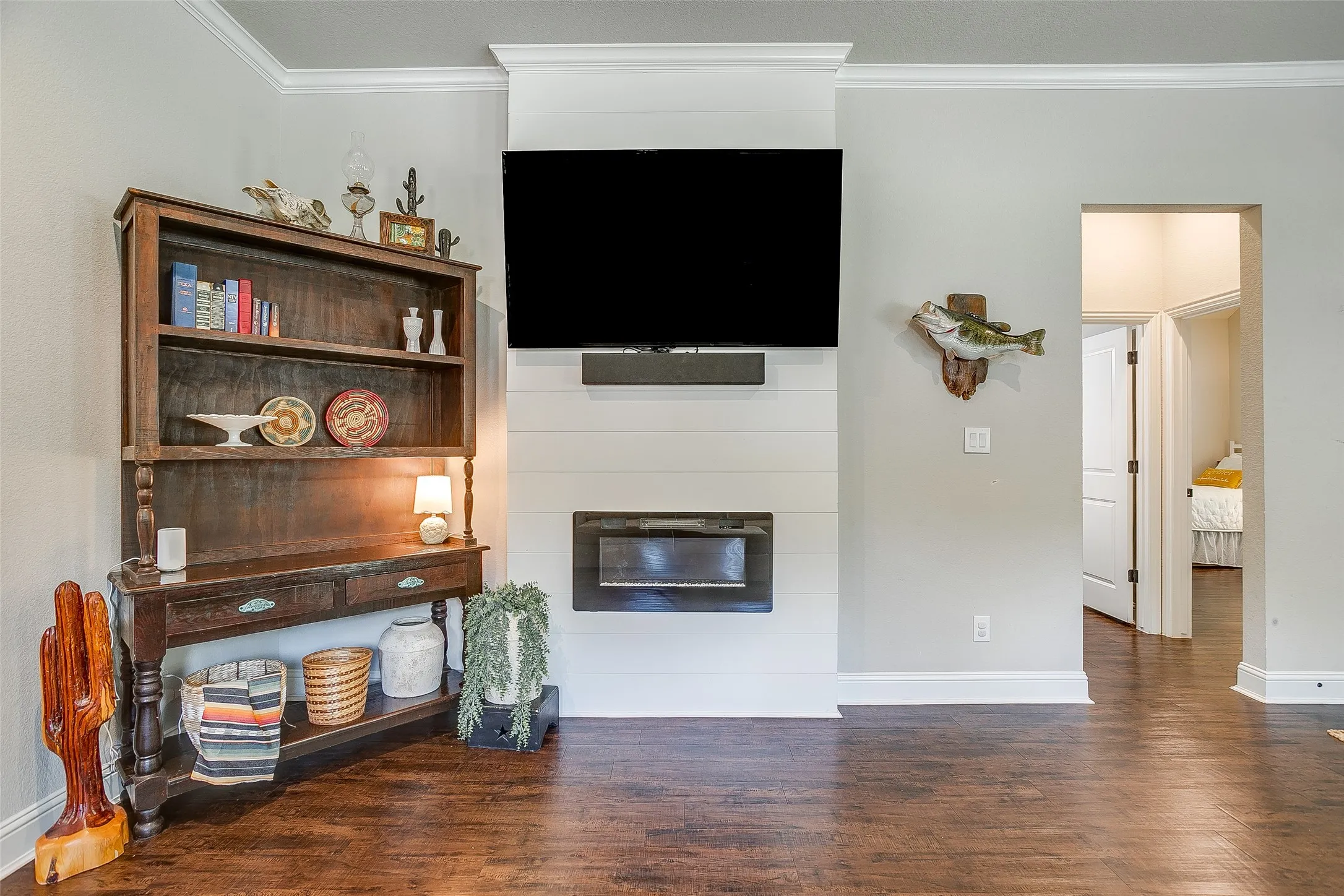 Single Family Residence For Sale in Ellis County , 114 Tuggle Street, Waxahachie, Texas 75165, 3 Bedroom, 2 Bathroom, Garage spaces, 1,511 Sqft, built in 2021, mls#21353351, Real Estate Agent in Waxahachie, Homes For Sale in Ellis county, Homes For Sale in Waxahachie, Realtor in Waxahachie Texas, Real Estate Brokerage Independent Realty Texas, Luminita Cordes Realtor