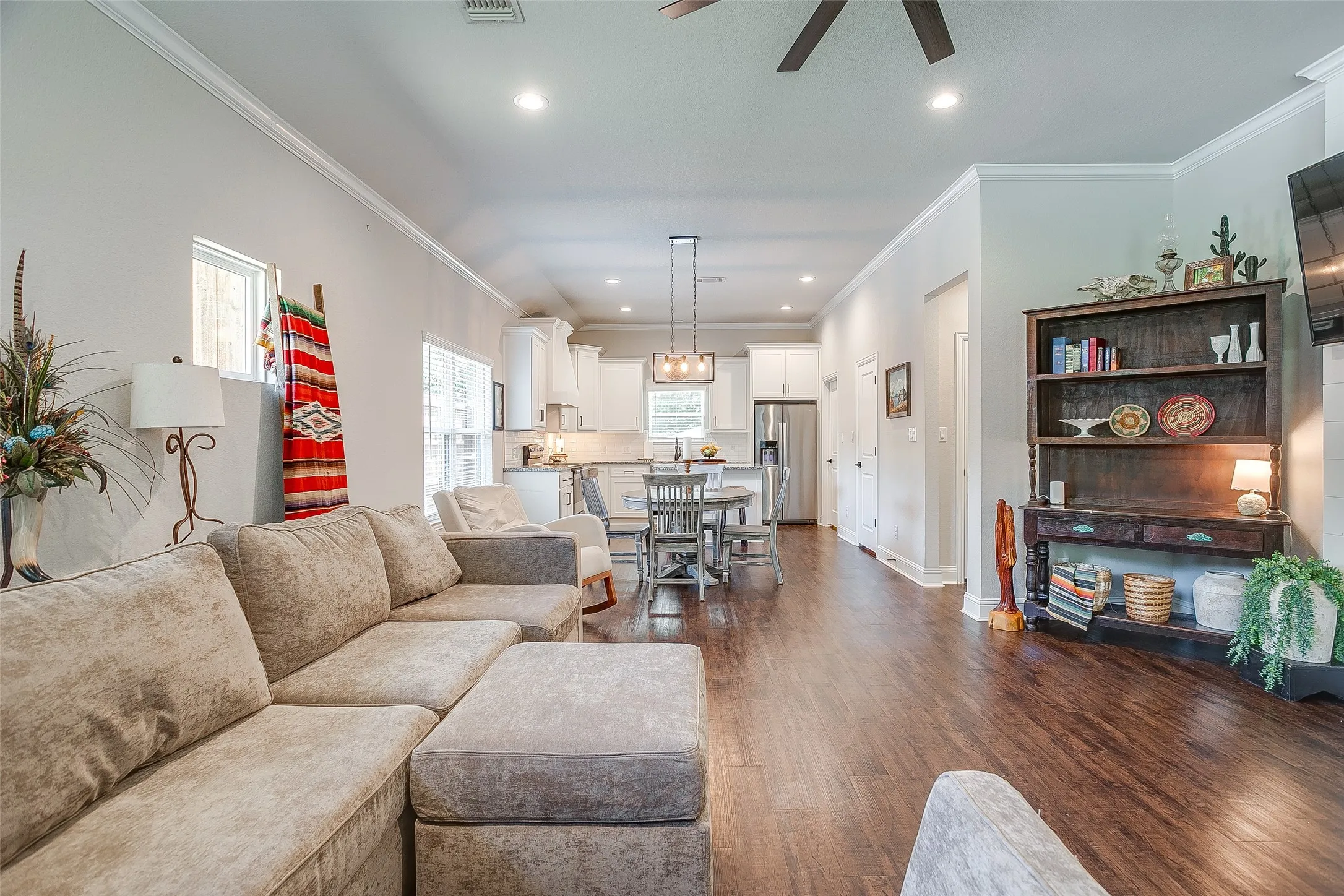 Single Family Residence For Sale in Ellis County , 114 Tuggle Street, Waxahachie, Texas 75165, 3 Bedroom, 2 Bathroom, Garage spaces, 1,511 Sqft, built in 2021, mls#21353351, Real Estate Agent in Waxahachie, Homes For Sale in Ellis county, Homes For Sale in Waxahachie, Realtor in Waxahachie Texas, Real Estate Brokerage Independent Realty Texas, Luminita Cordes Realtor