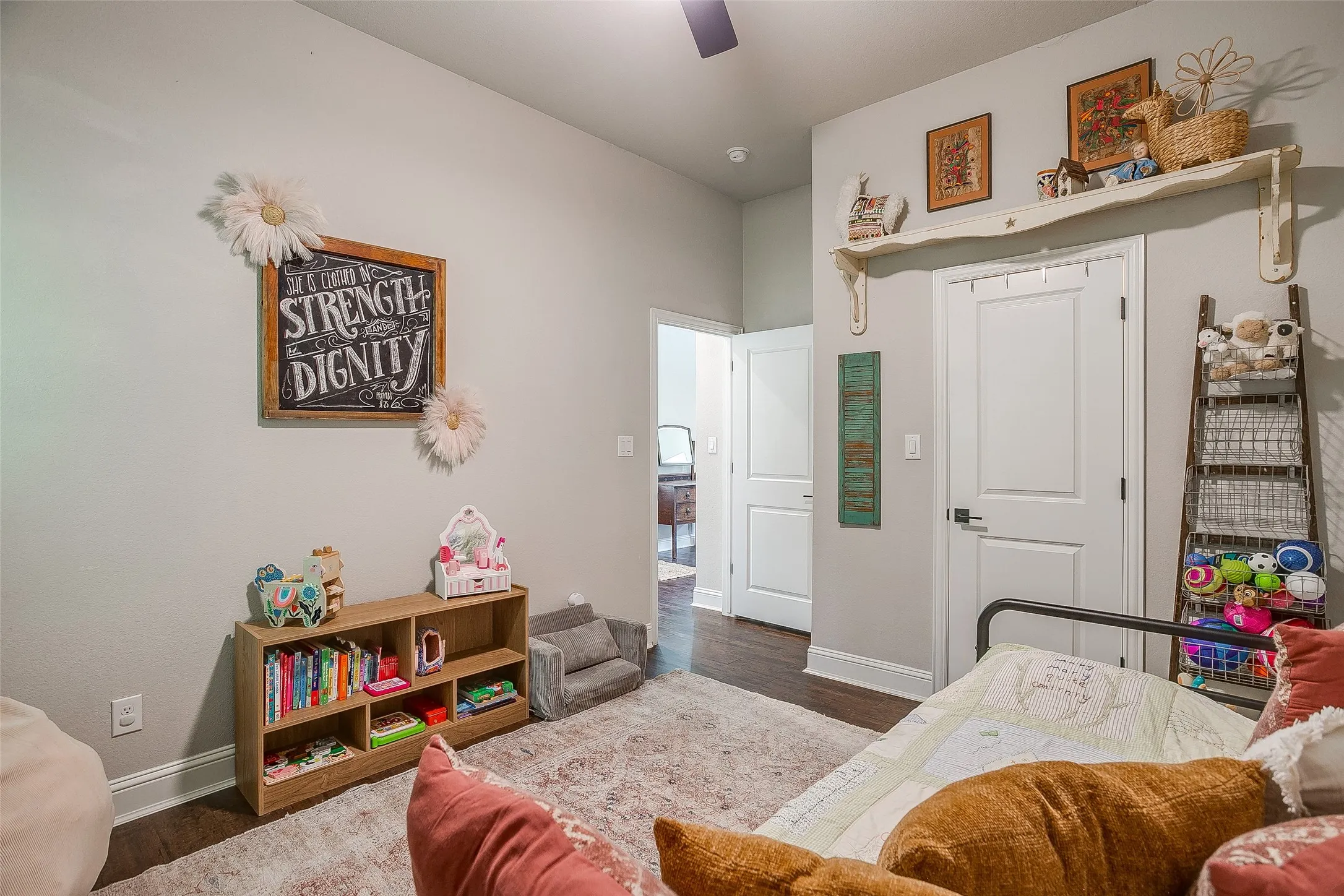 Single Family Residence For Sale in Ellis County , 114 Tuggle Street, Waxahachie, Texas 75165, 3 Bedroom, 2 Bathroom, Garage spaces, 1,511 Sqft, built in 2021, mls#21353351, Real Estate Agent in Waxahachie, Homes For Sale in Ellis county, Homes For Sale in Waxahachie, Realtor in Waxahachie Texas, Real Estate Brokerage Independent Realty Texas, Luminita Cordes Realtor